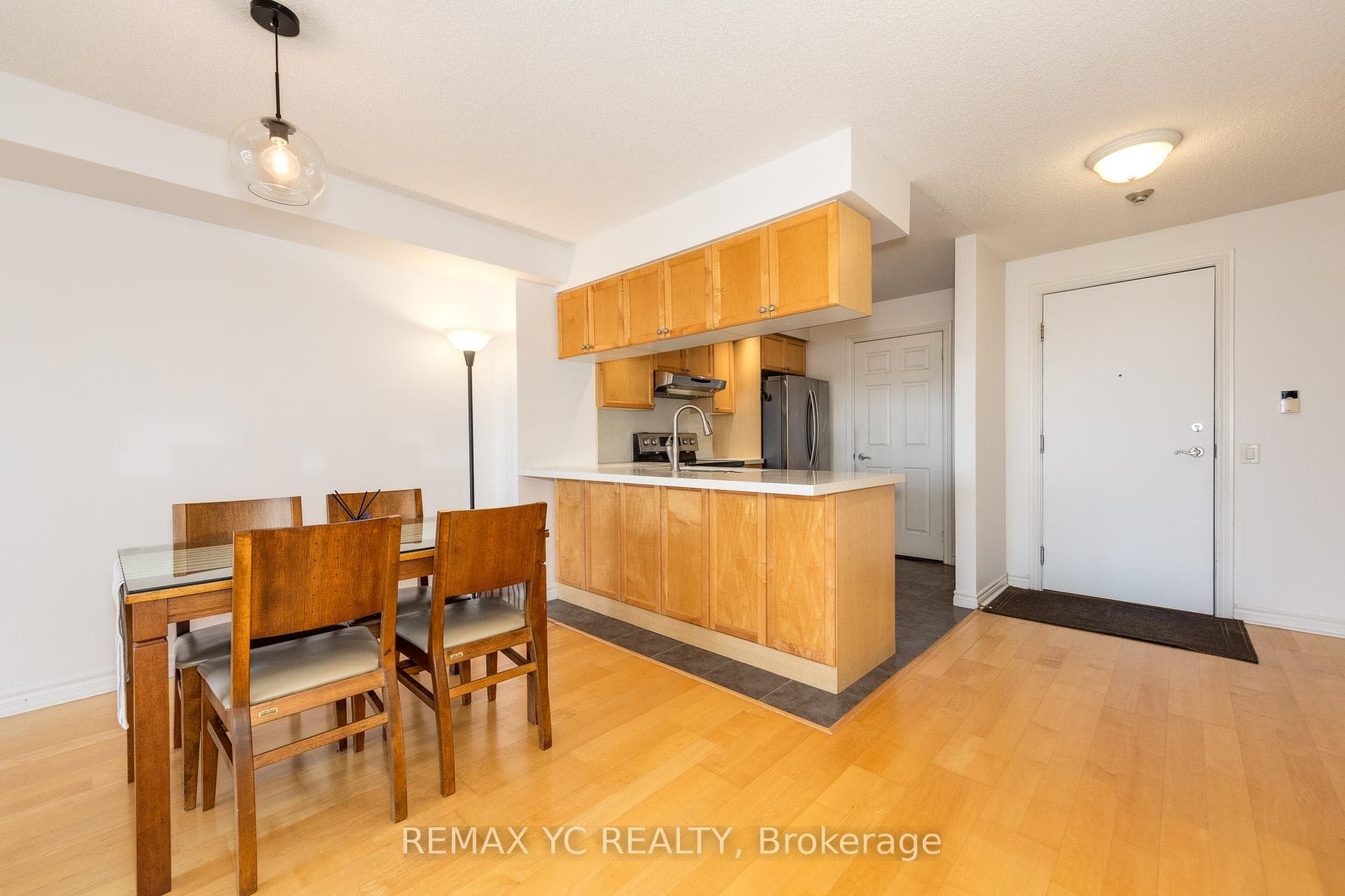 5229 Dundas Street Unit 1604 photo 10