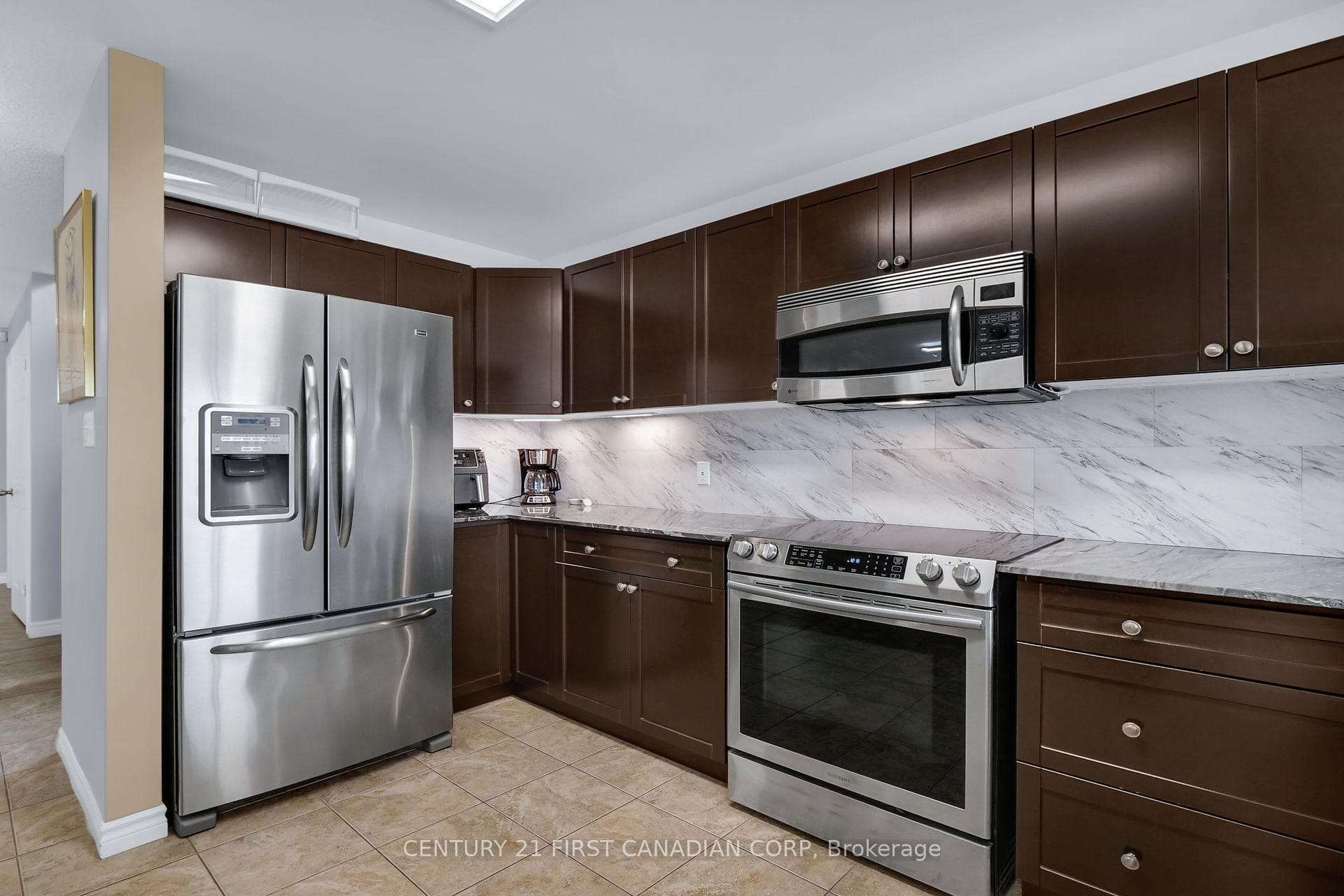 1521 Green Gables Road photo 7