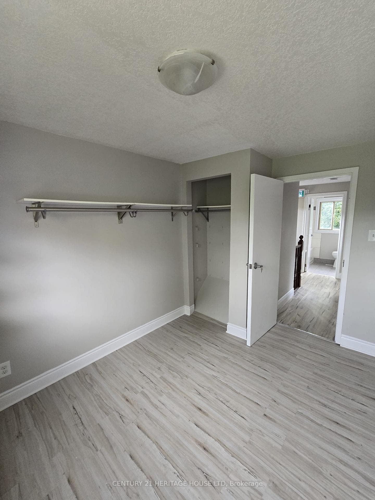 61 Marshall Street Unit B photo 12