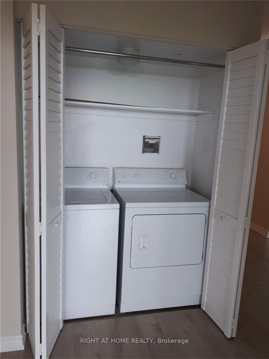 Ensuite Laundry