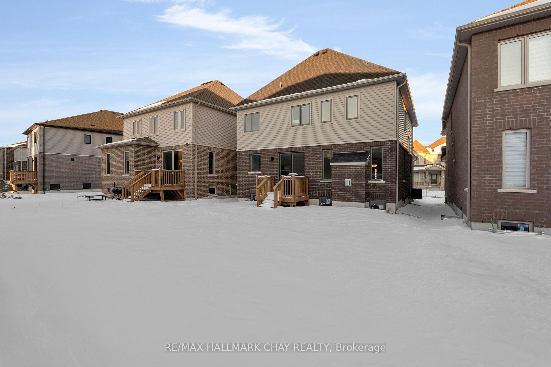 116 West Oak Trail, Barrie, ON