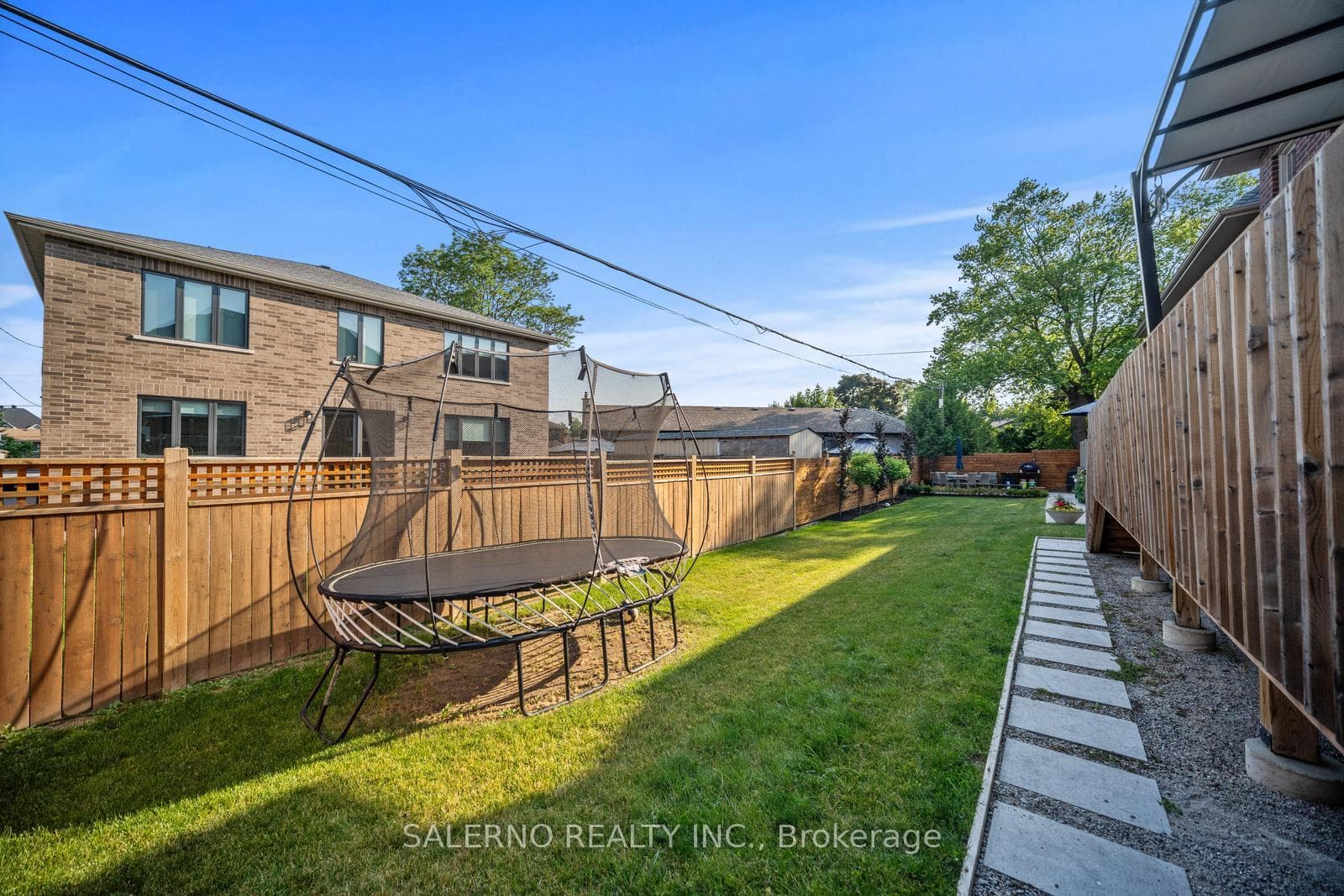 71 Hurricane Avenue photo 35