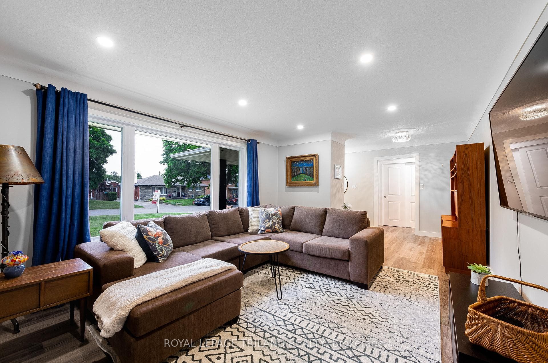 215 Buckingham Street photo 12