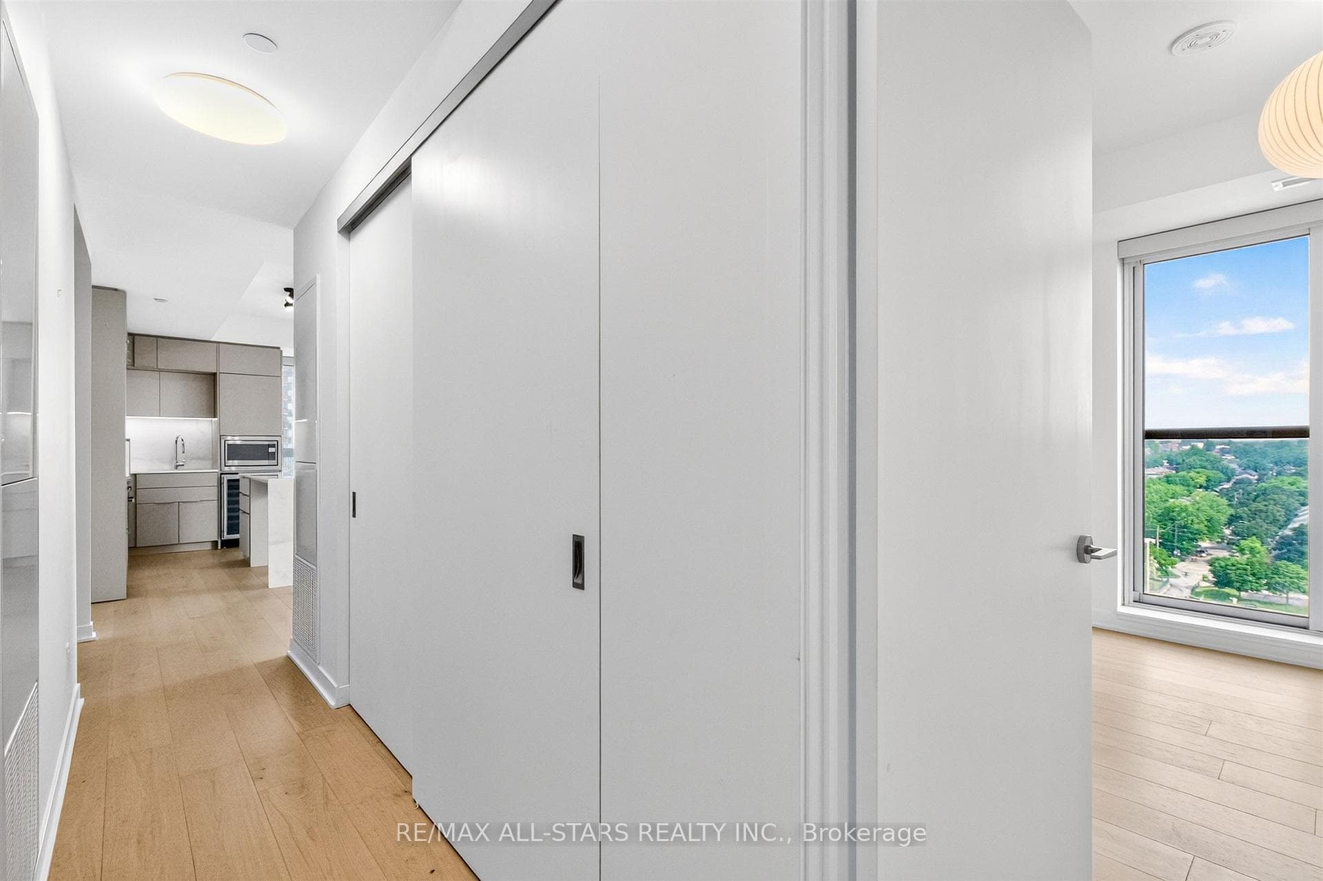 185 Alberta Avenue photo 13