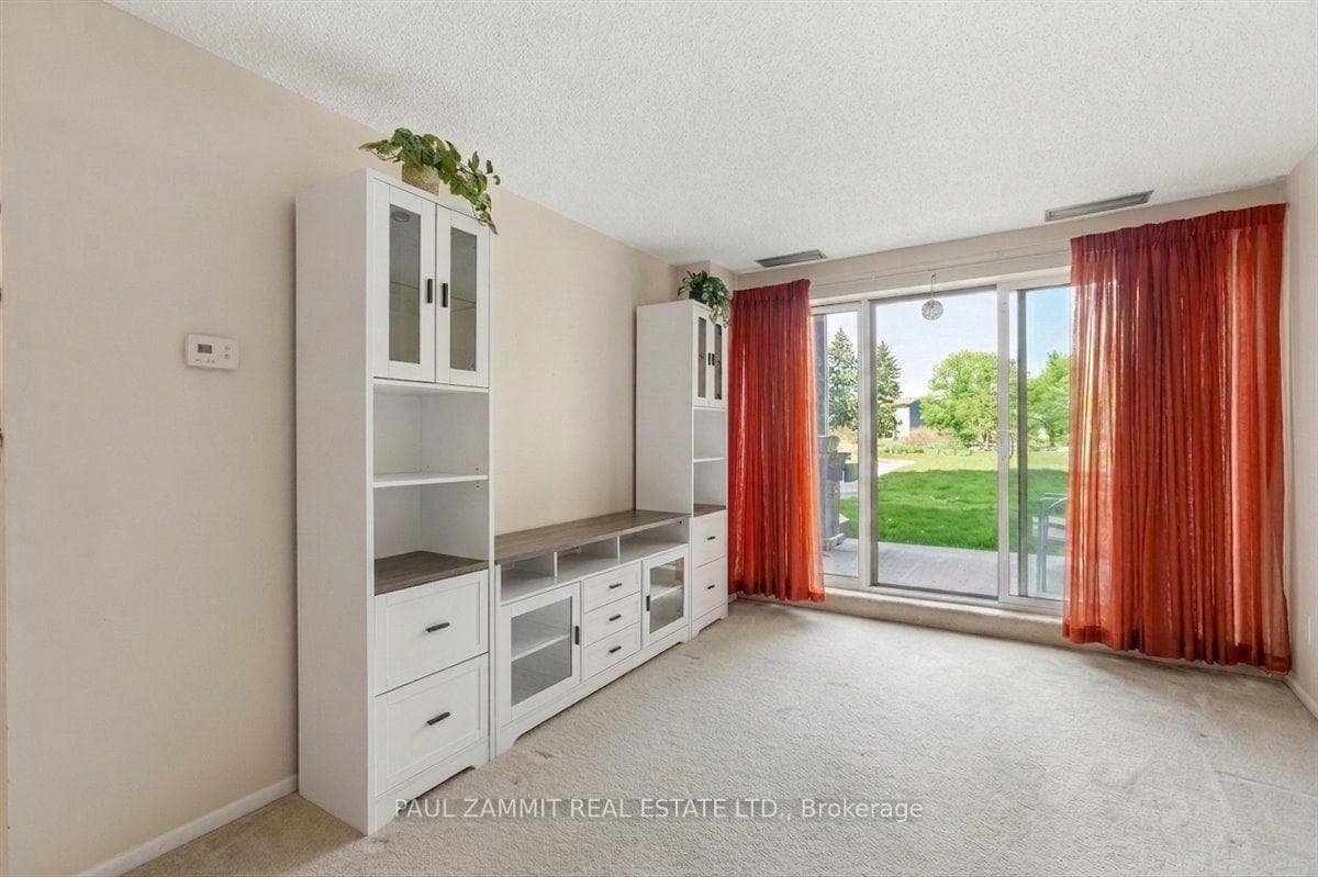4001 Don Mills Road Unit 132 photo 5