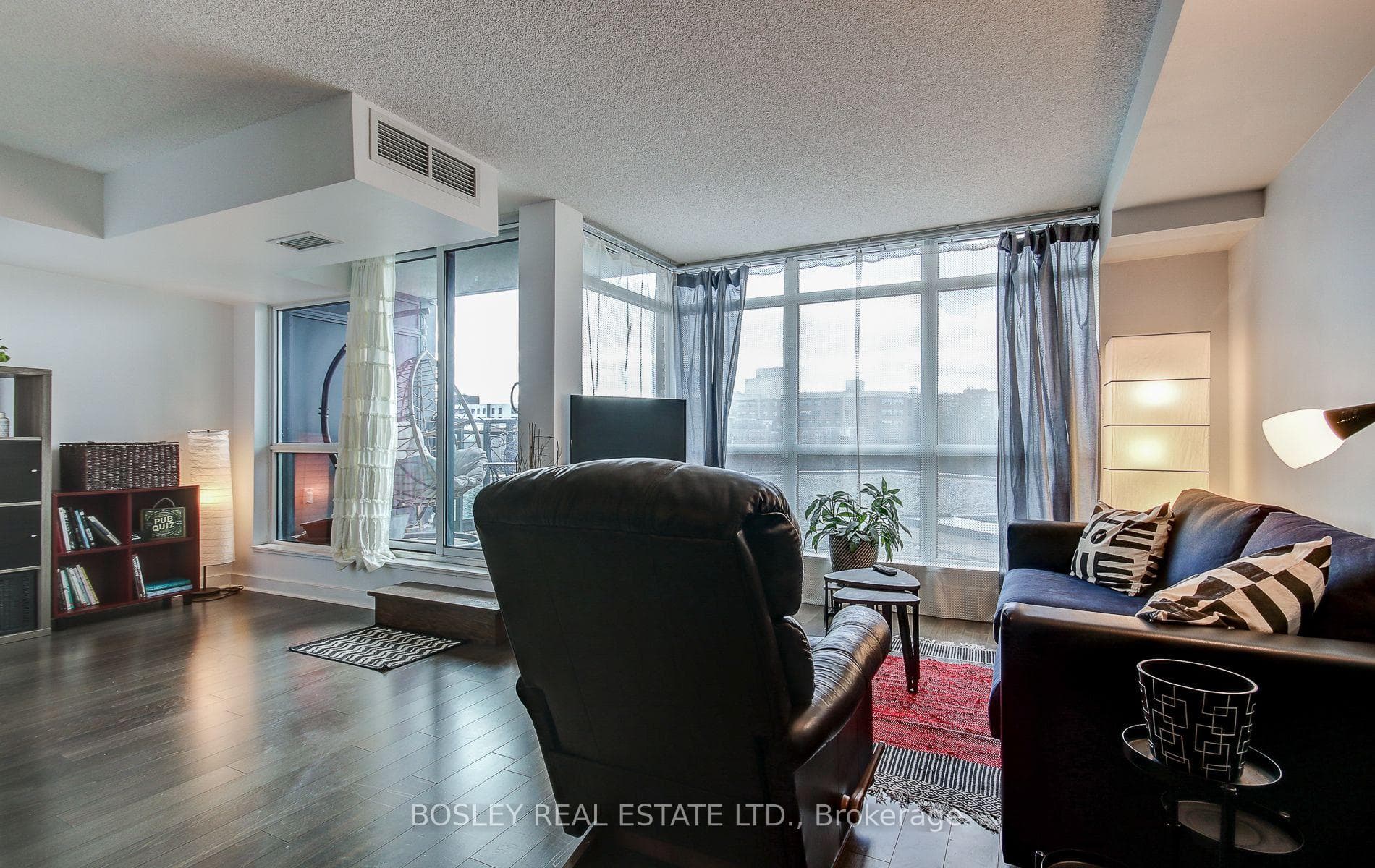 1171 Queen Street Unit 412 photo 14