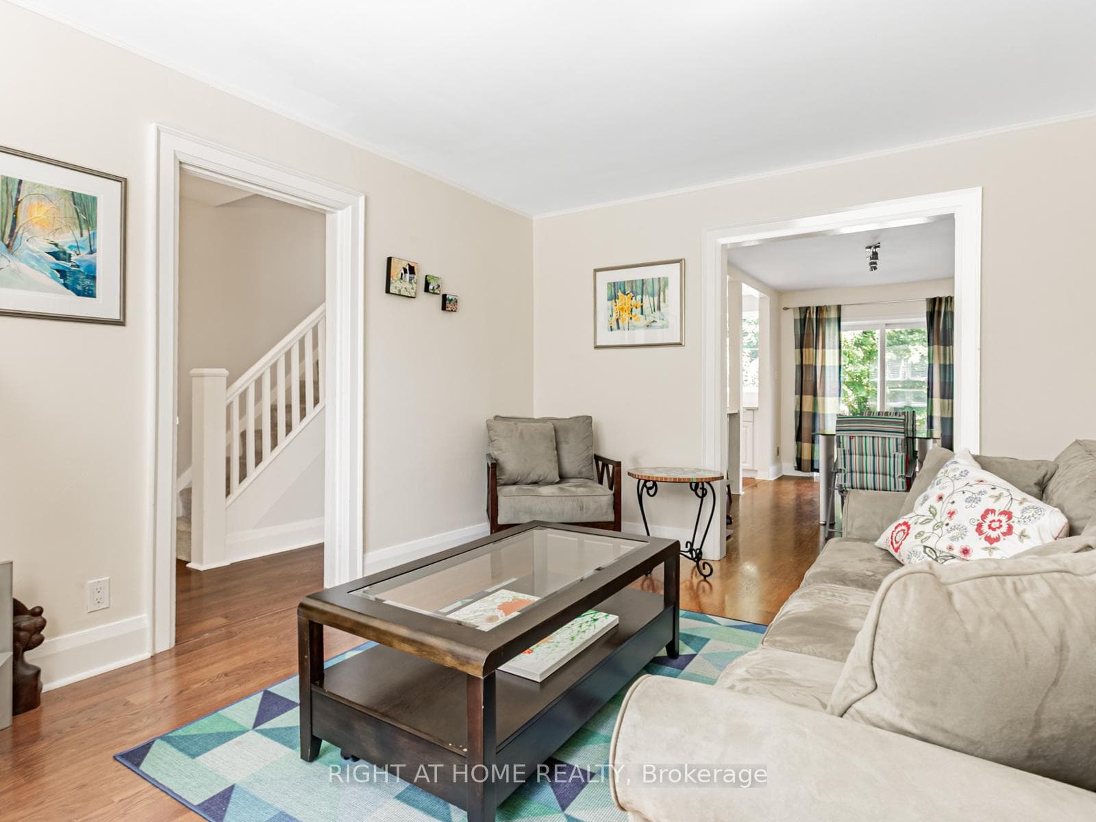 452 Soudan Avenue photo 12
