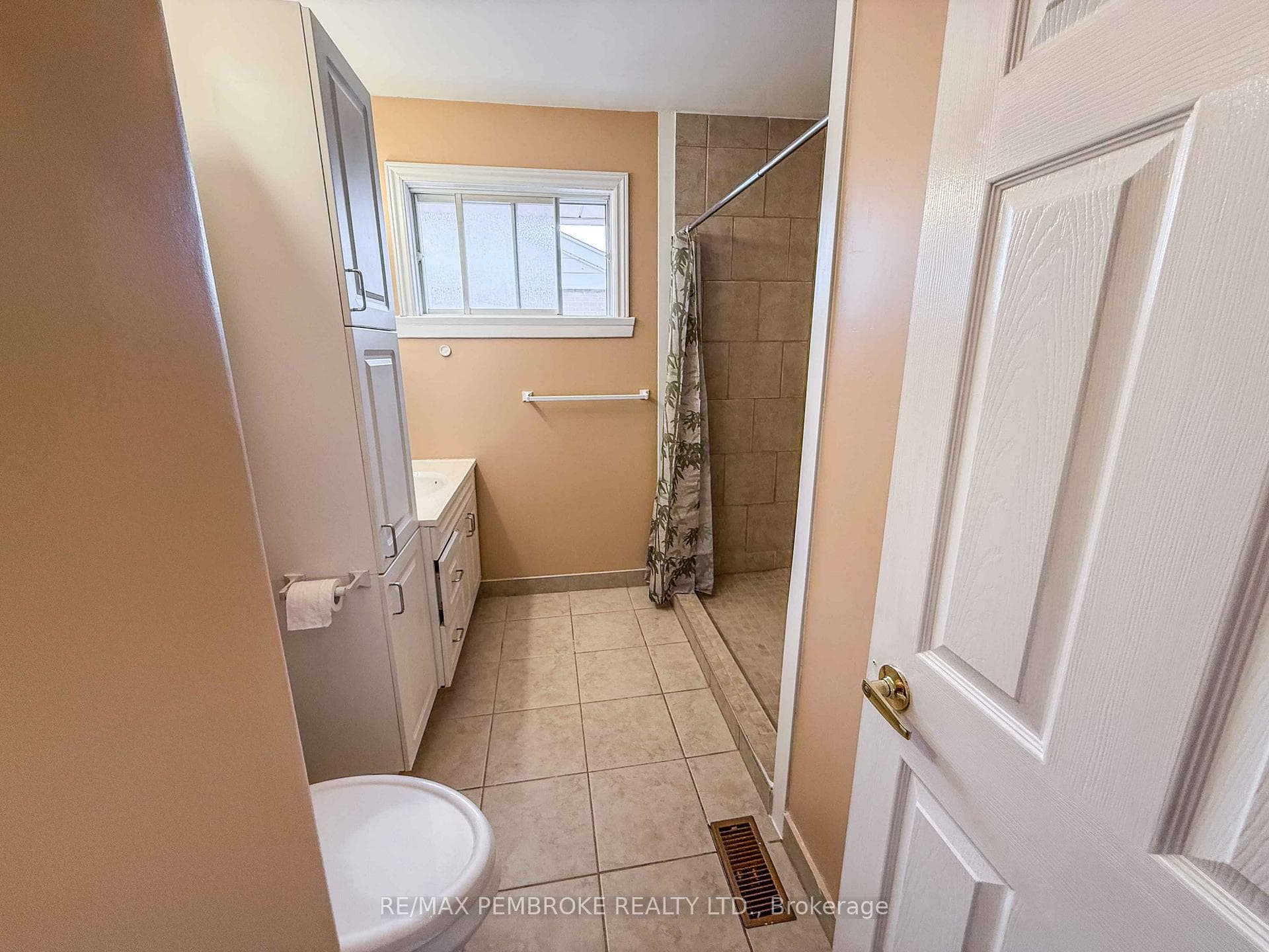 289 Patricia Avenue photo 25