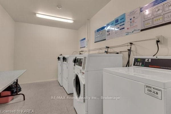 1010 PEMBRIDGE Crescent Unit 309 photo 28