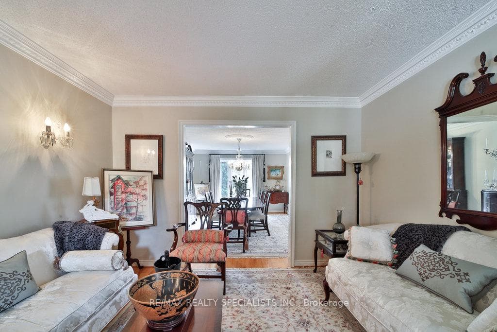 56 Glenayr Road photo 8