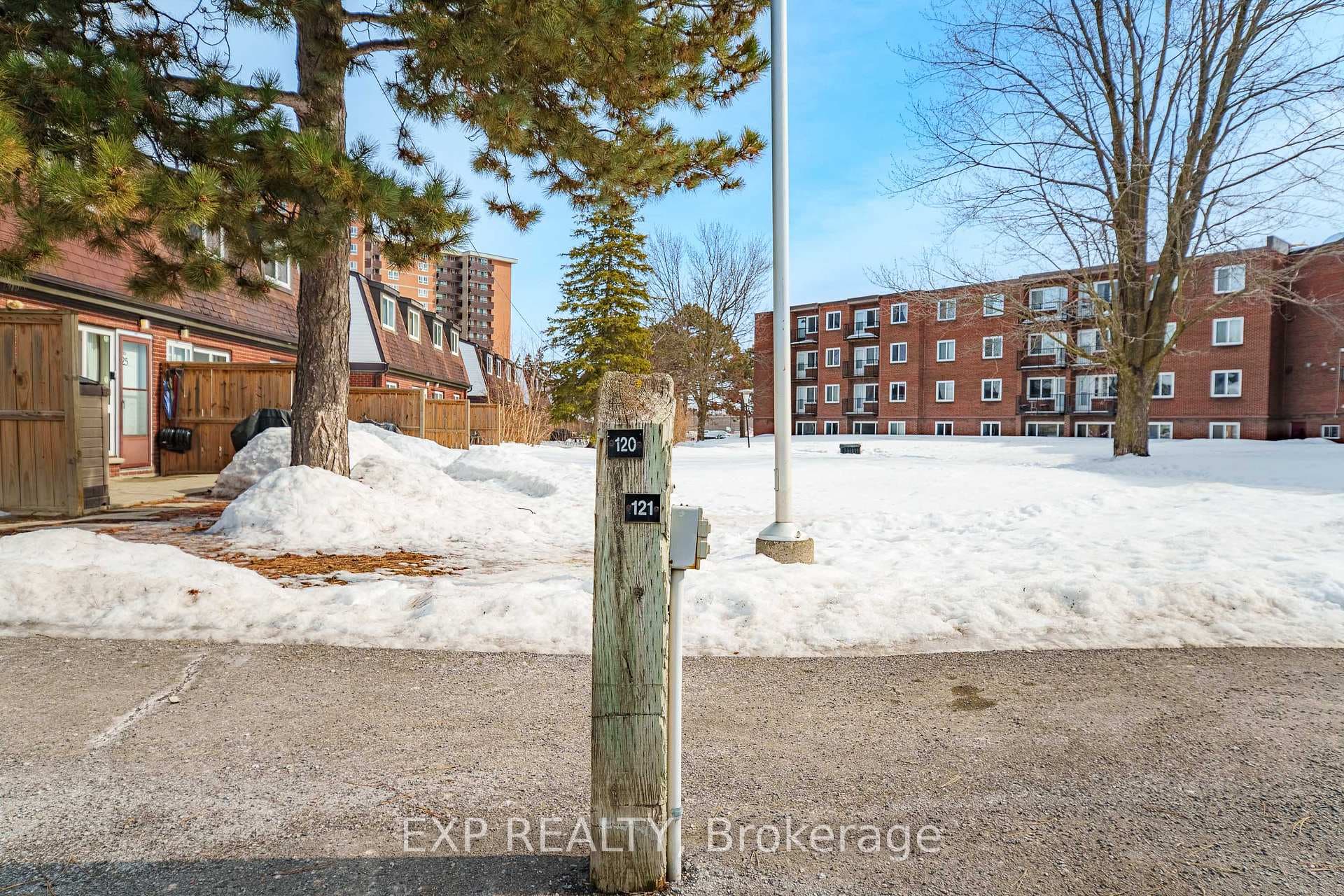 2080 Ogilvie Road Unit 11K photo 29
