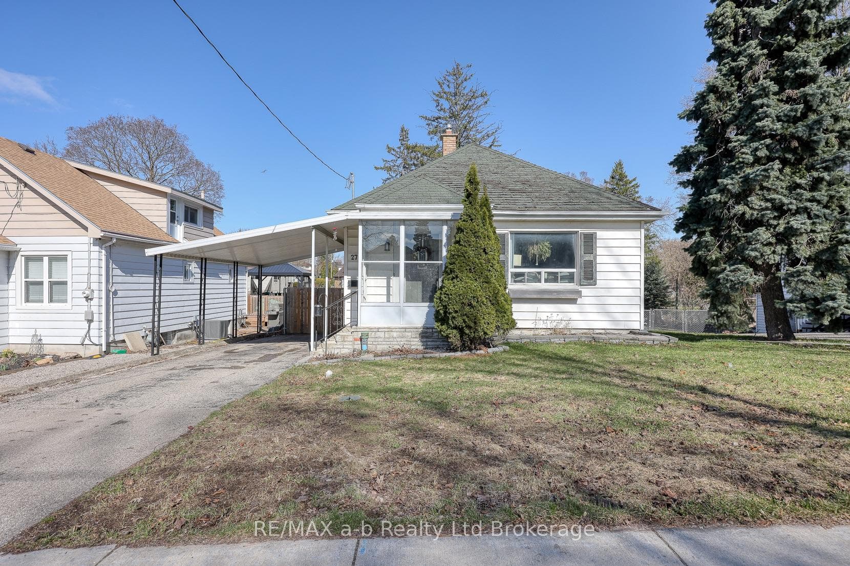 27 Fyfe Avenue photo 2