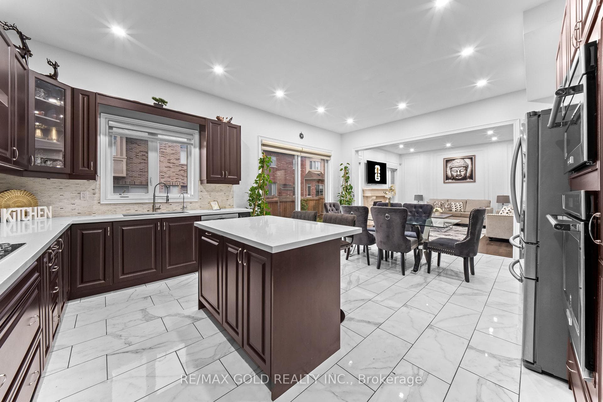 73 Squire Ellis Drive photo 9