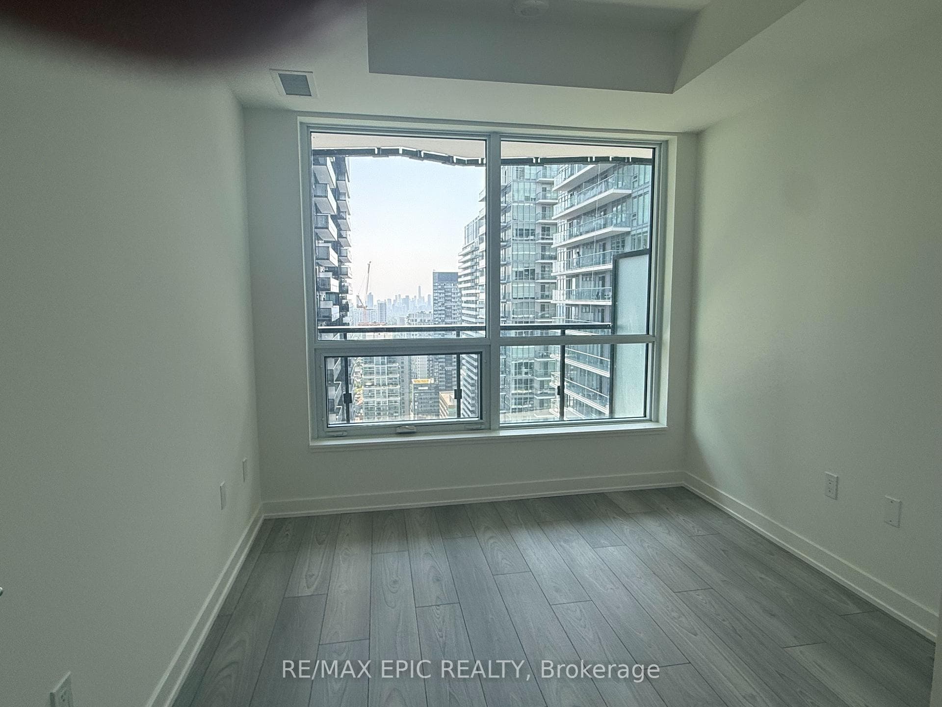 110 Broadway Avenue Unit 2913S photo 4