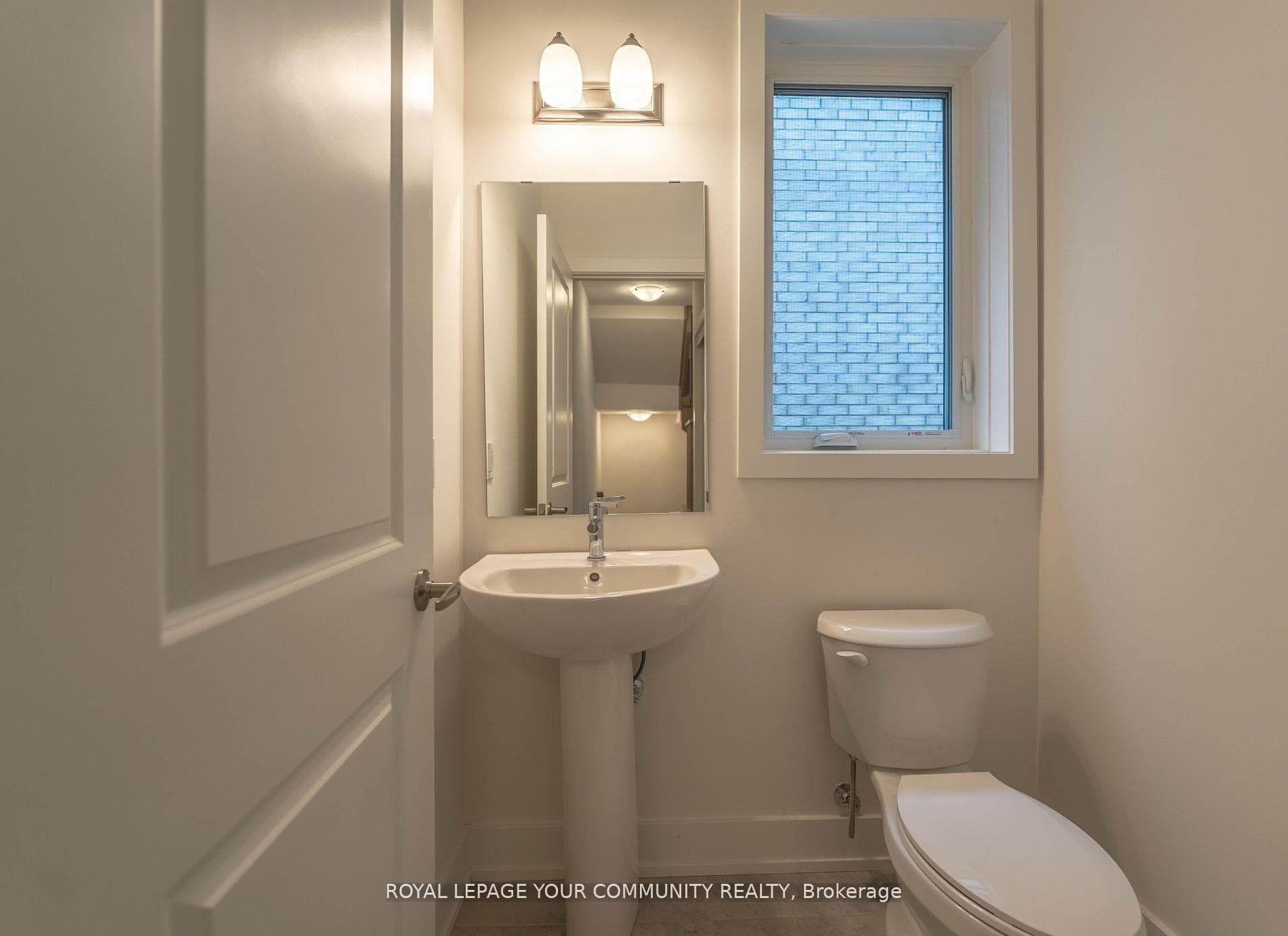1302 Dempster Lane photo 16