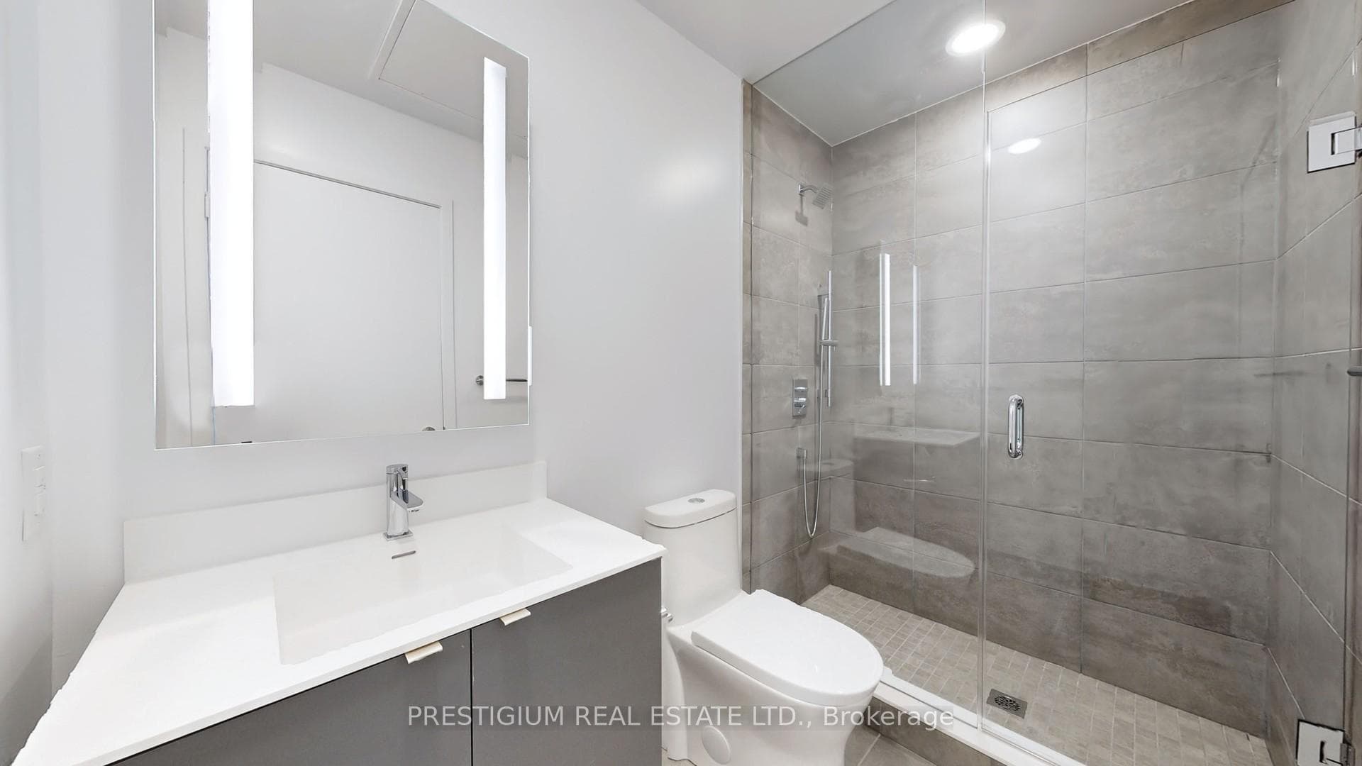 500 Dupont Street Unit 212 photo 14