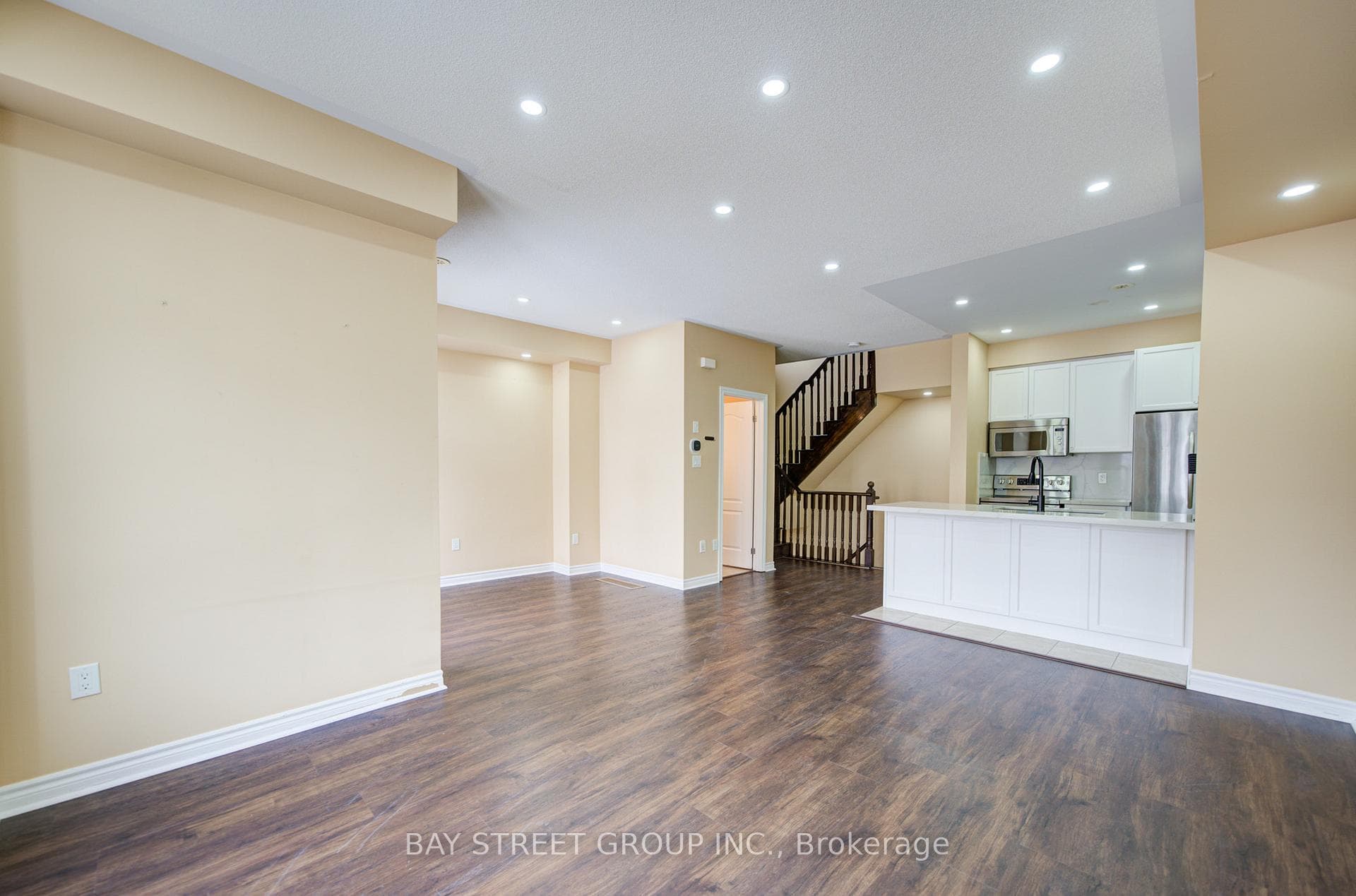 2435 Greenwich Drive Unit 21 photo 21