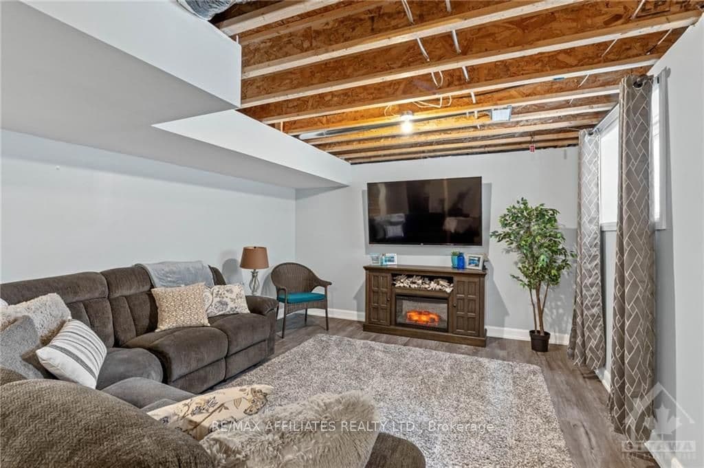 142 MCPHAIL Road photo 18