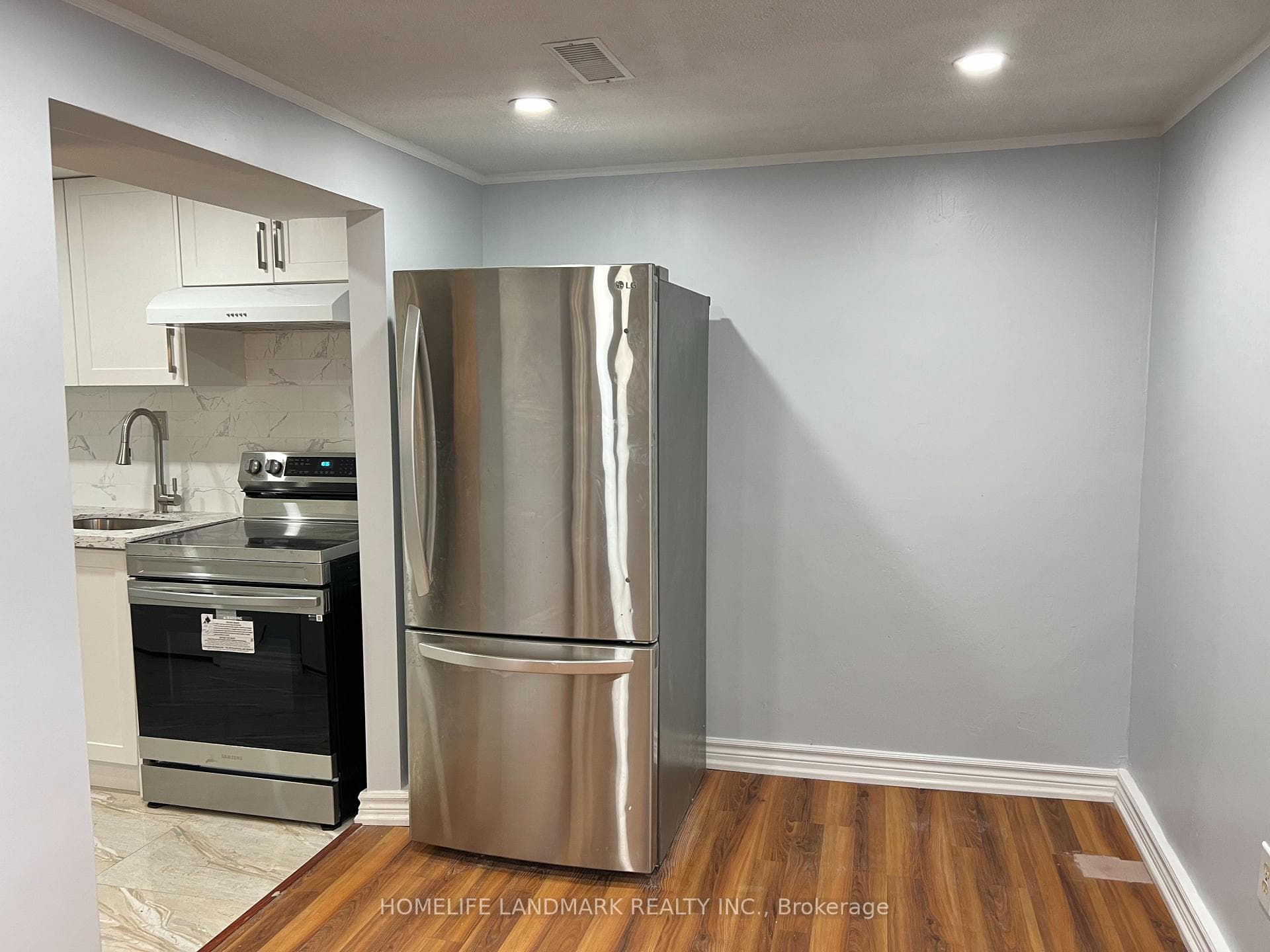 24 Drysdale Crescent photo 6