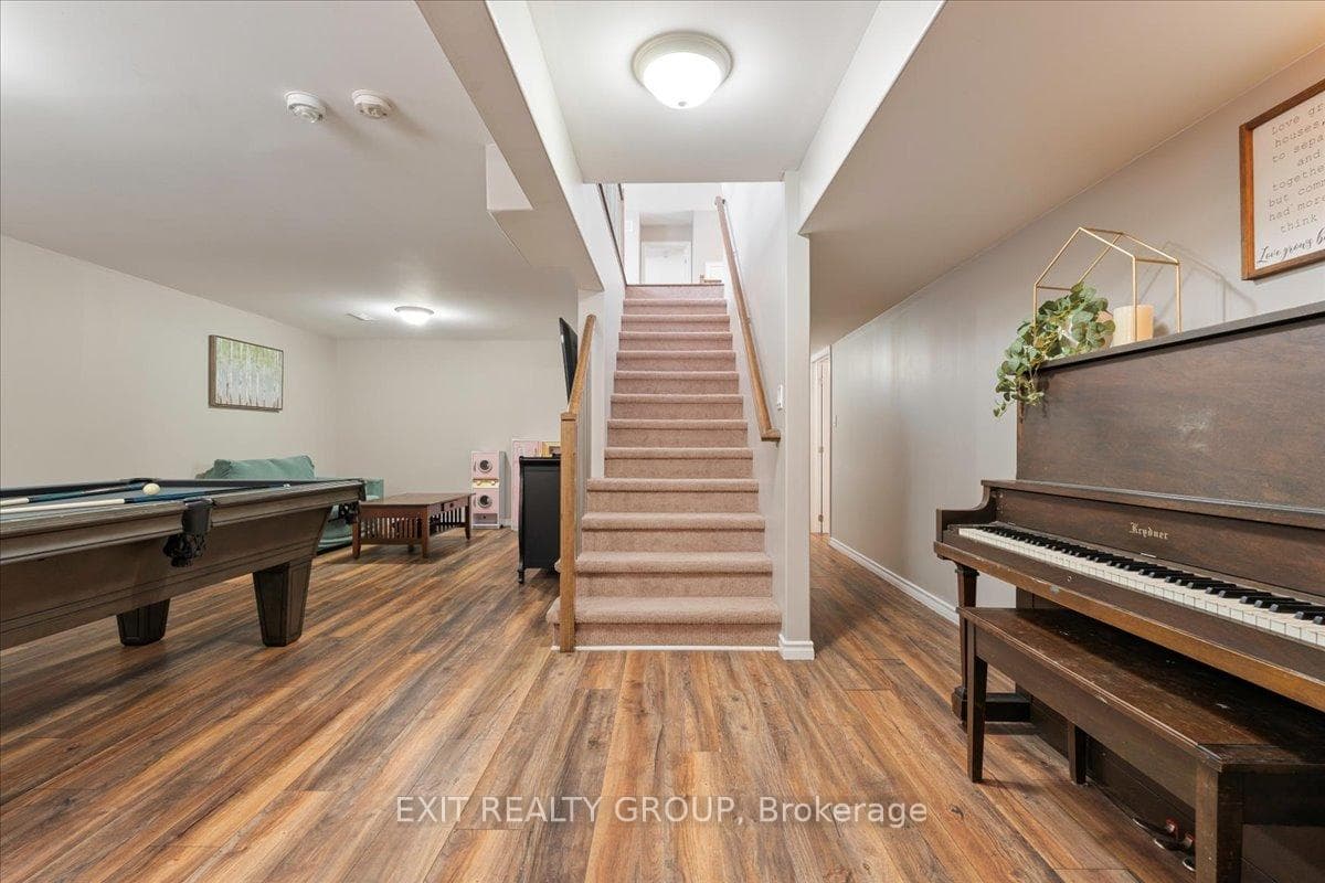 40 Kawartha Court photo 26