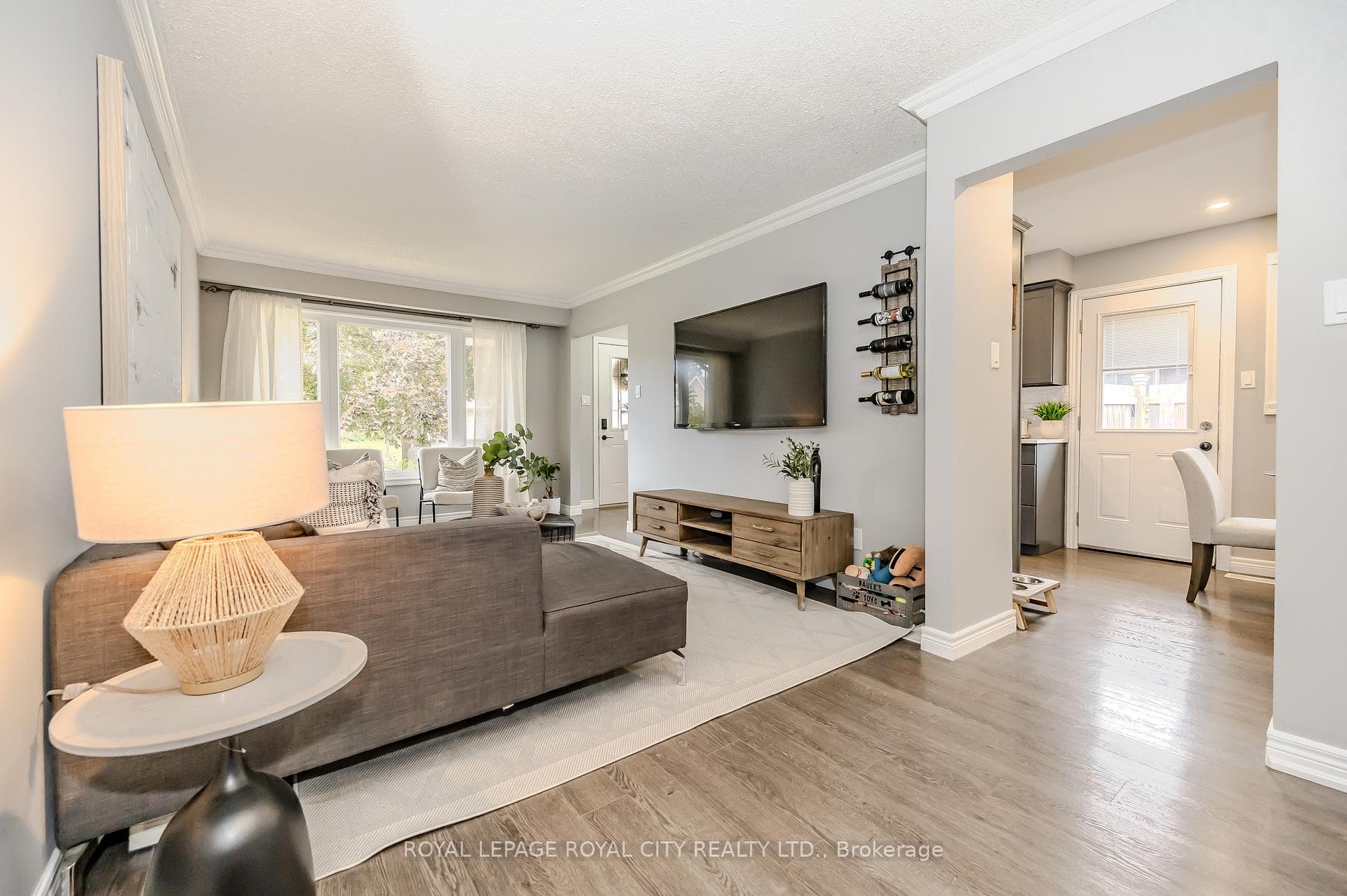 16 Nickolas Crescent photo 10