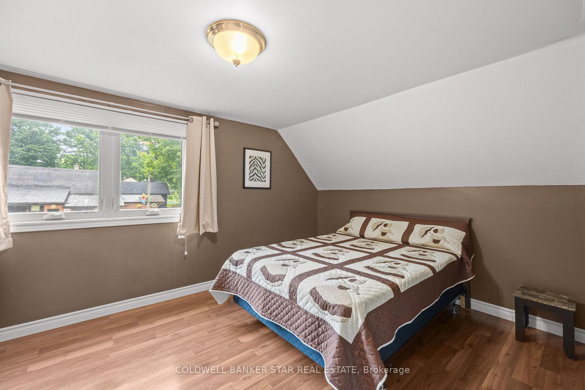 923272 Road 92 Road photo 26