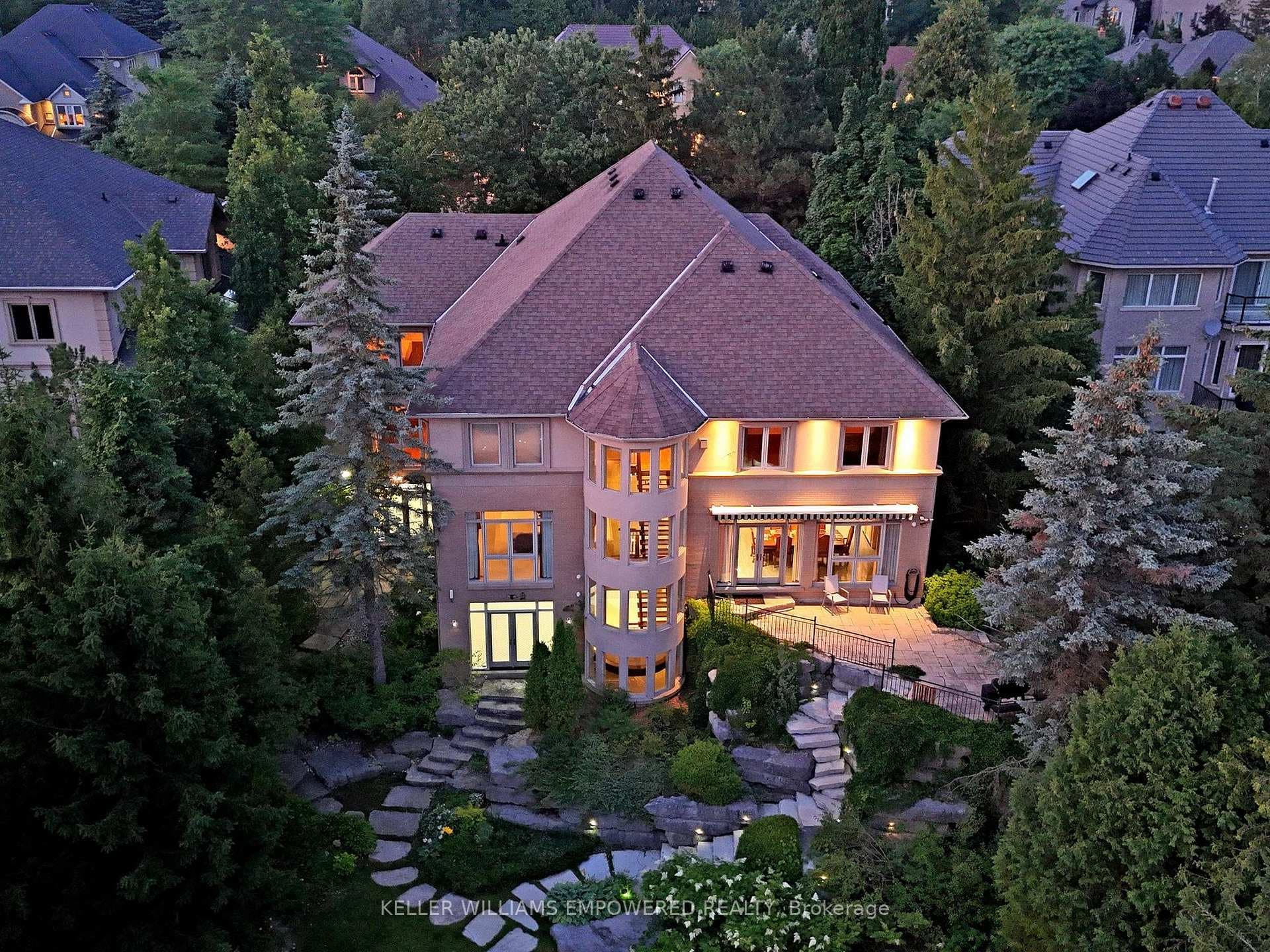 90 Humberview Drive photo 46