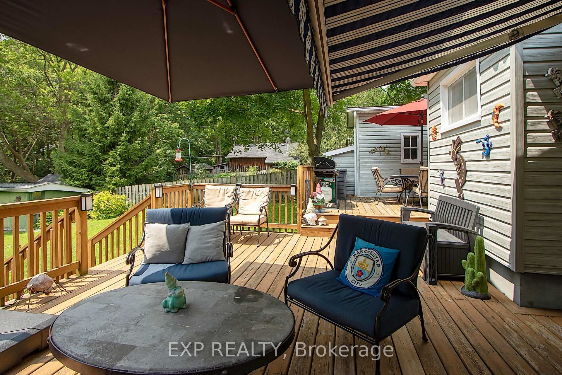 189 John Street photo 27