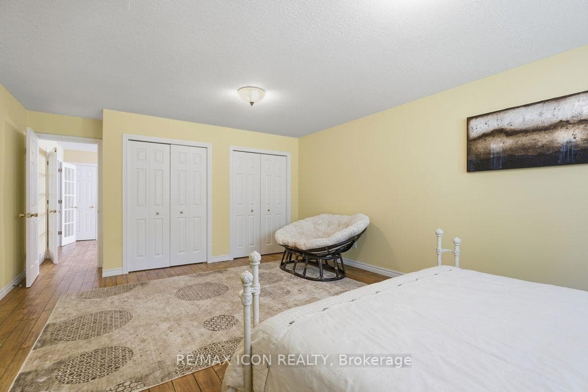 632 Thornwood Drive photo 31