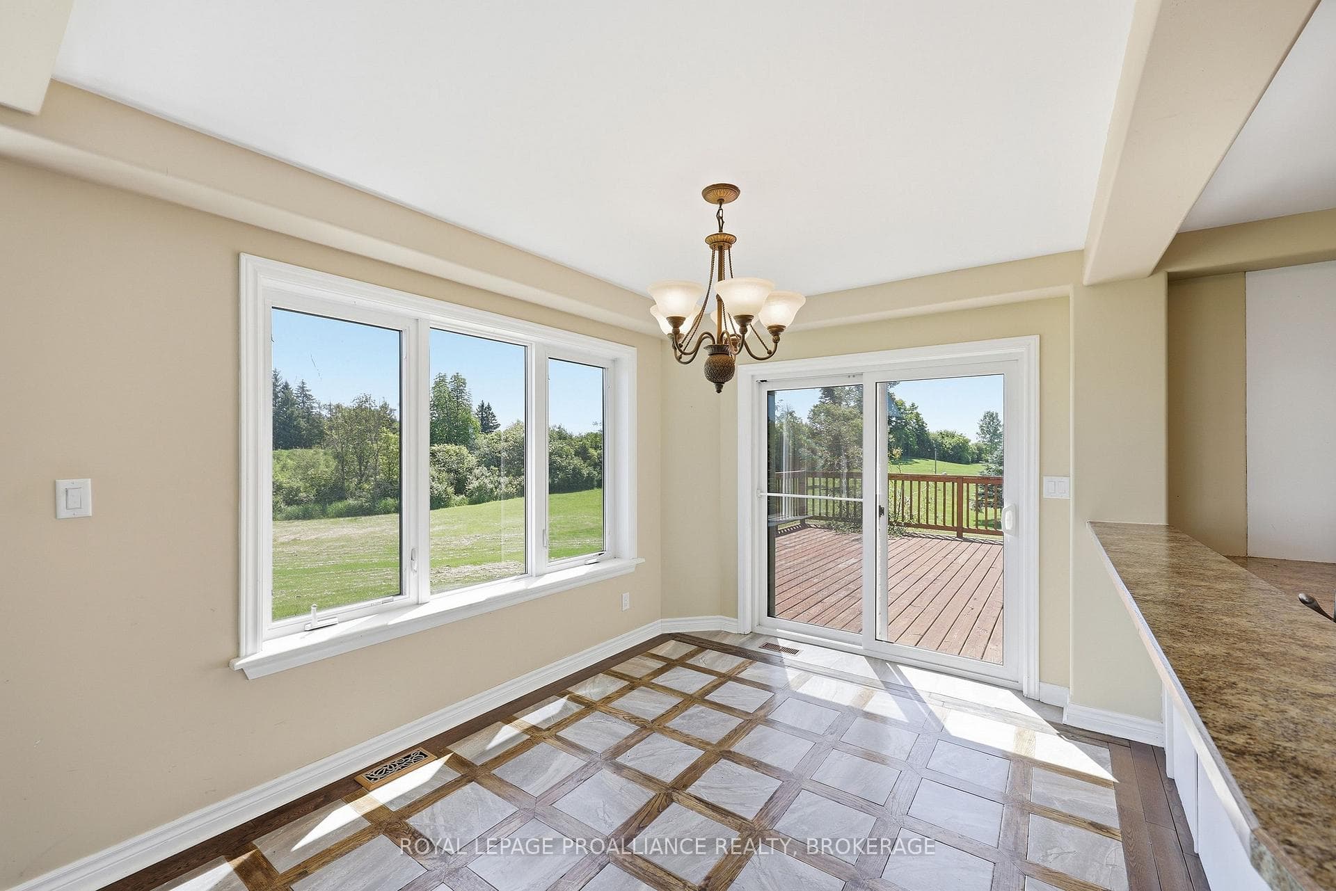 1461 English Way photo 22