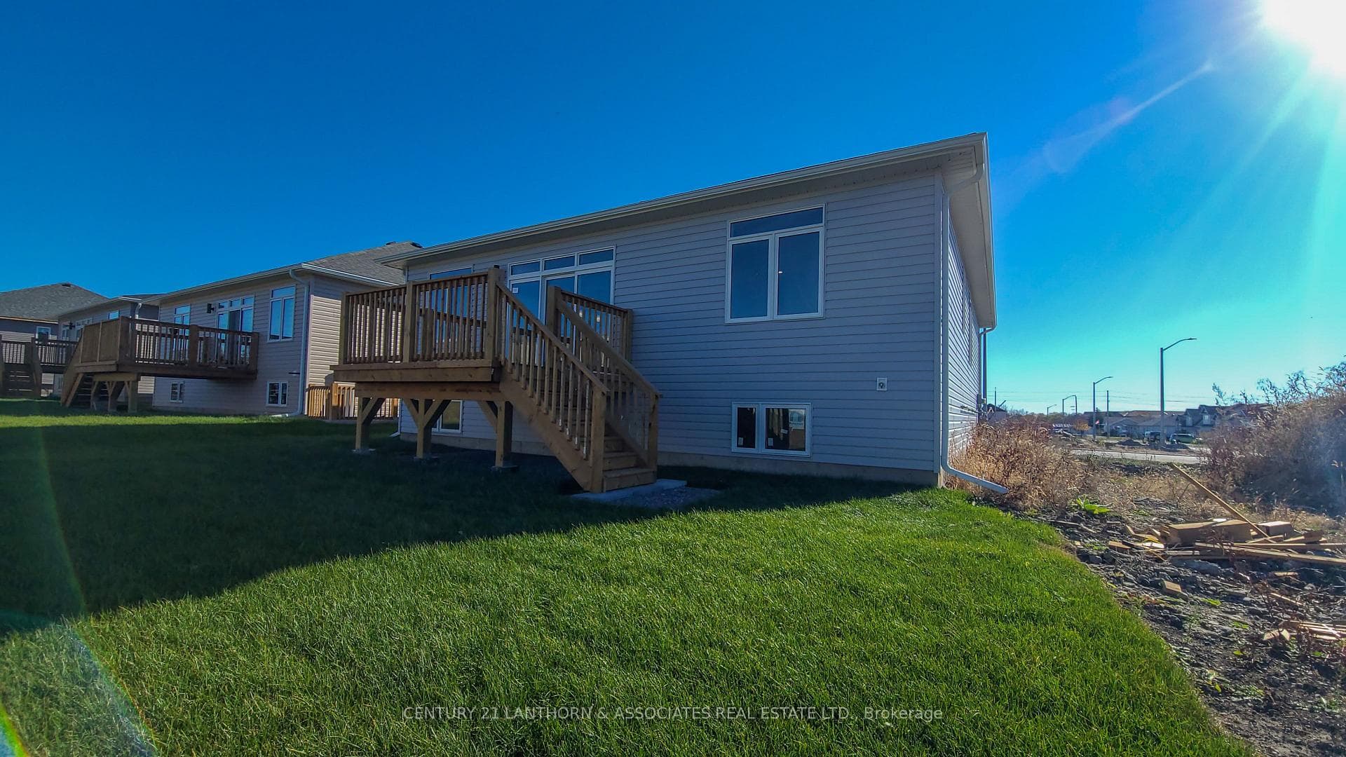 28 Summit Crescent photo 18