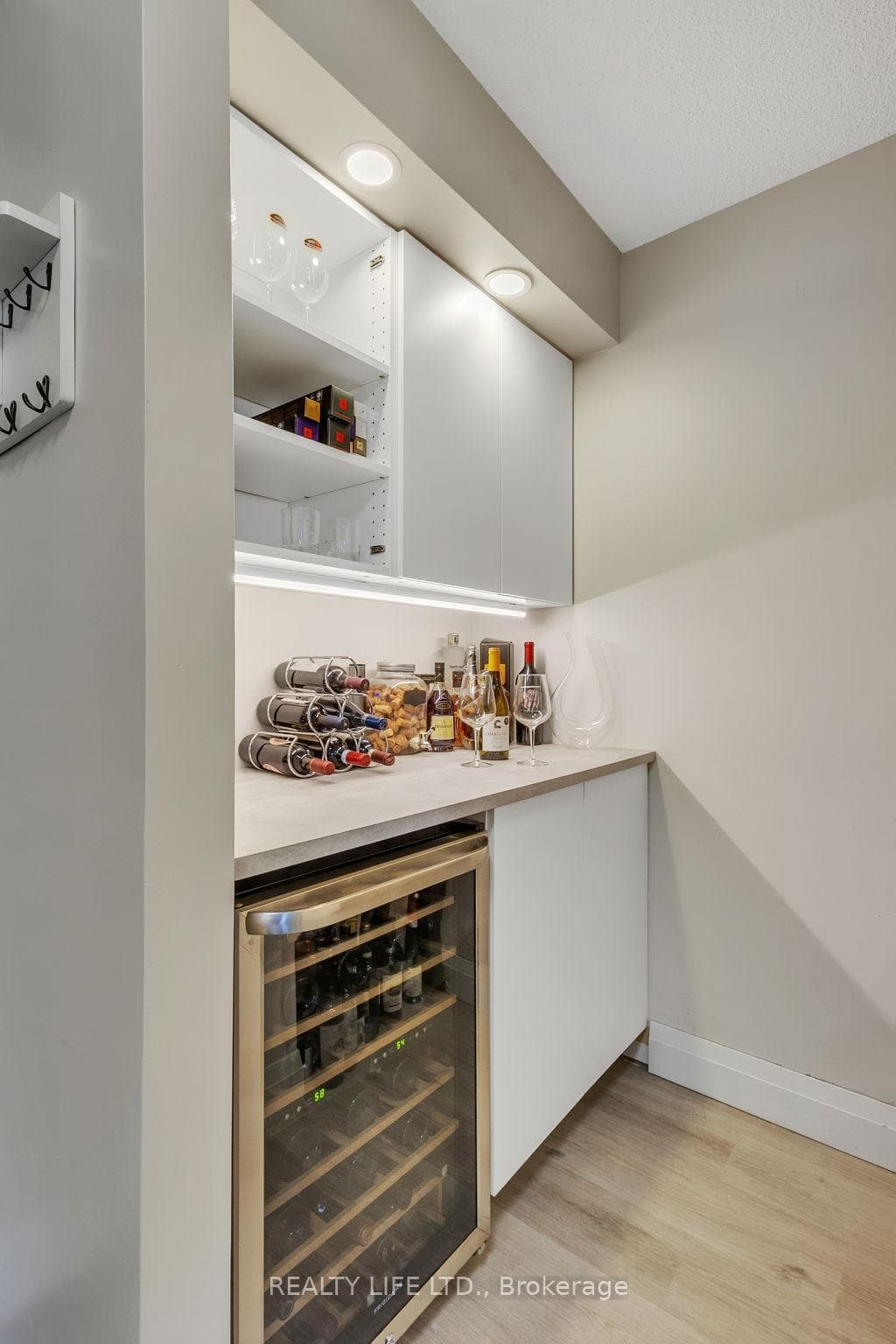 1485 Lakeshore Road Unit 1003 photo 12
