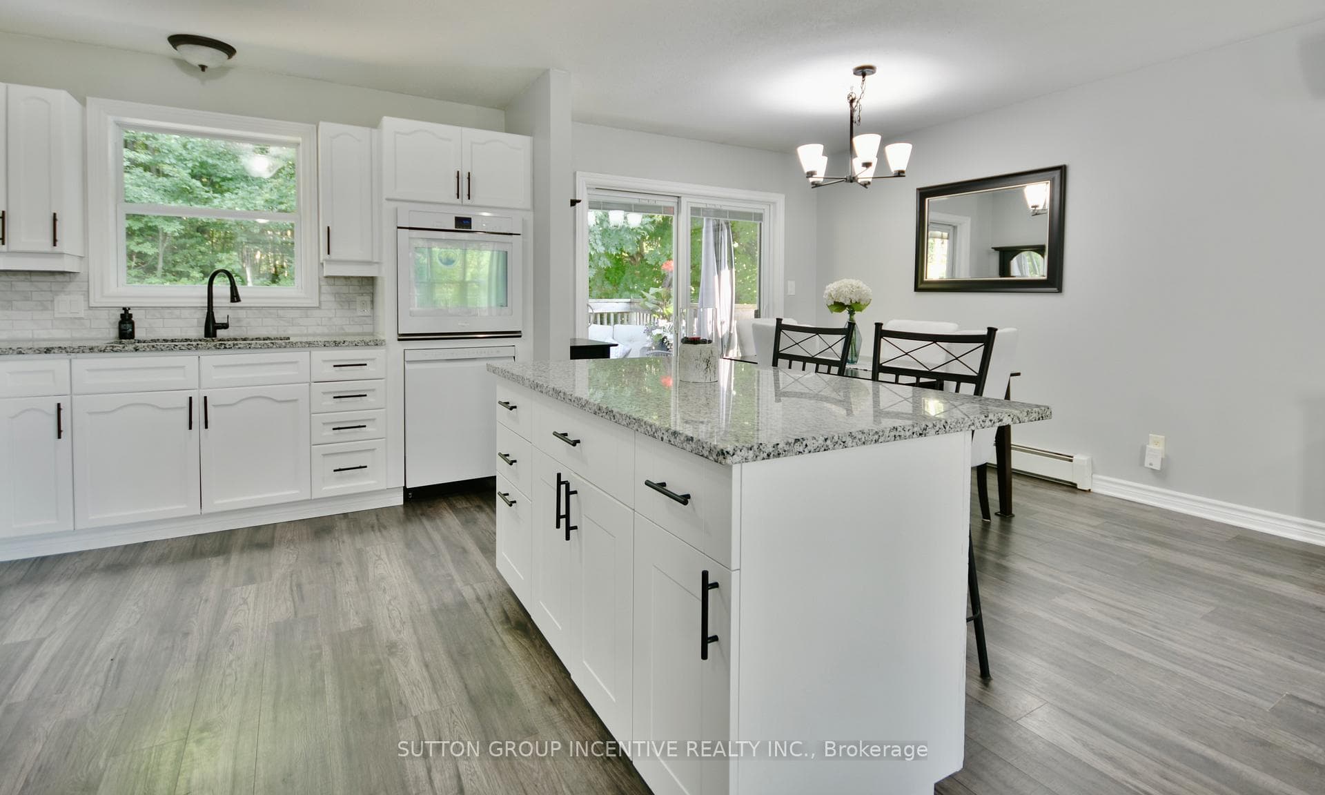 160 Earls Road photo 7