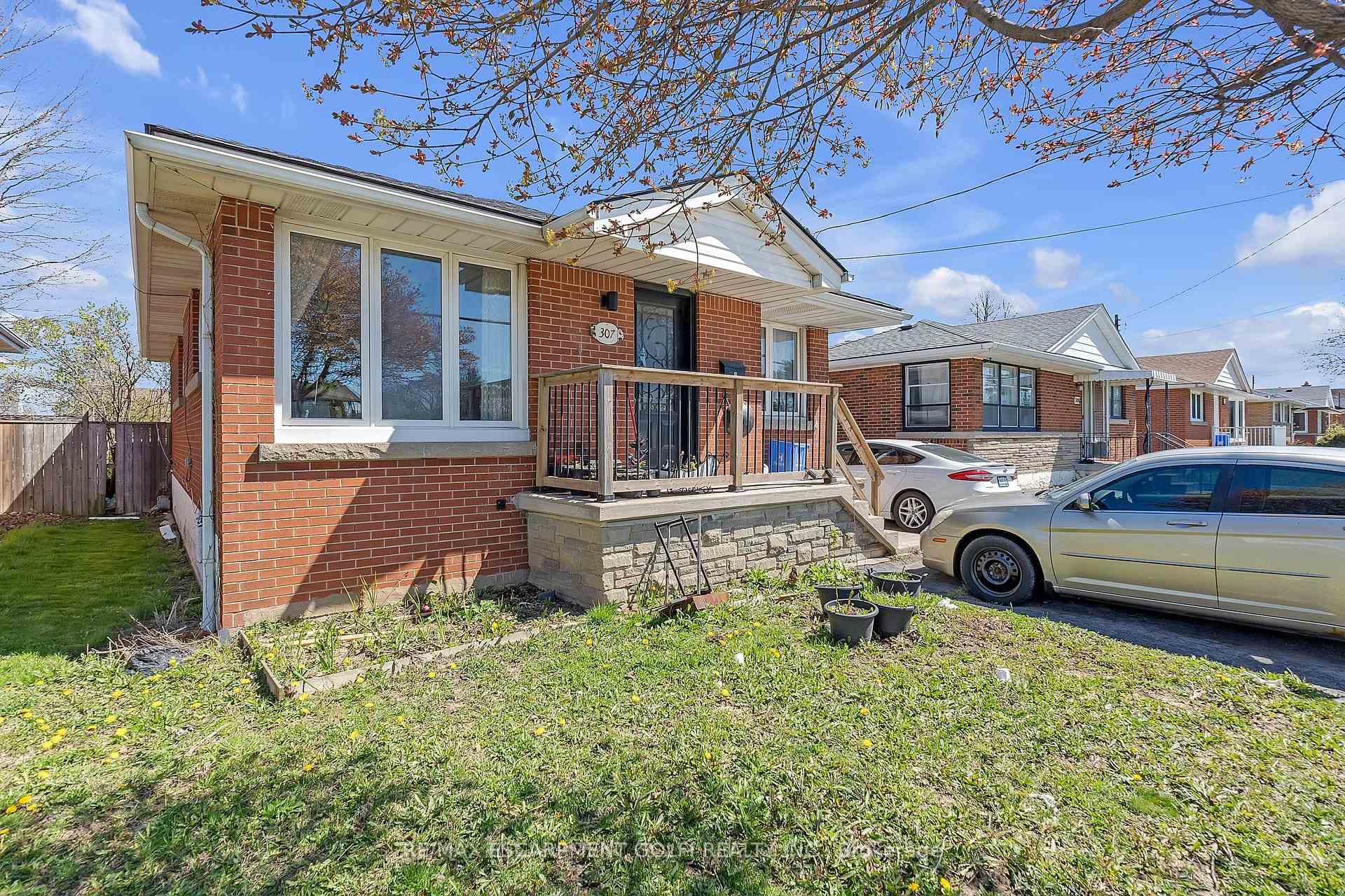 307 Mohawk Road photo 2