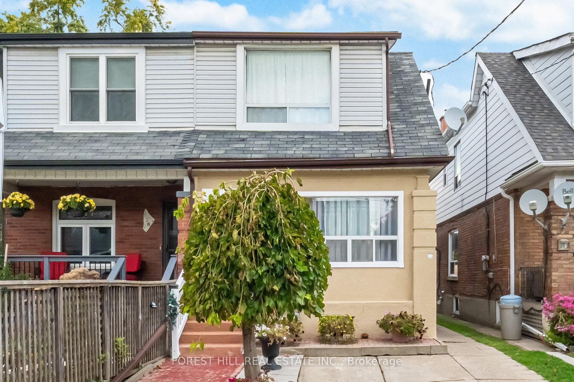 180 Milverton Boulevard photo 2