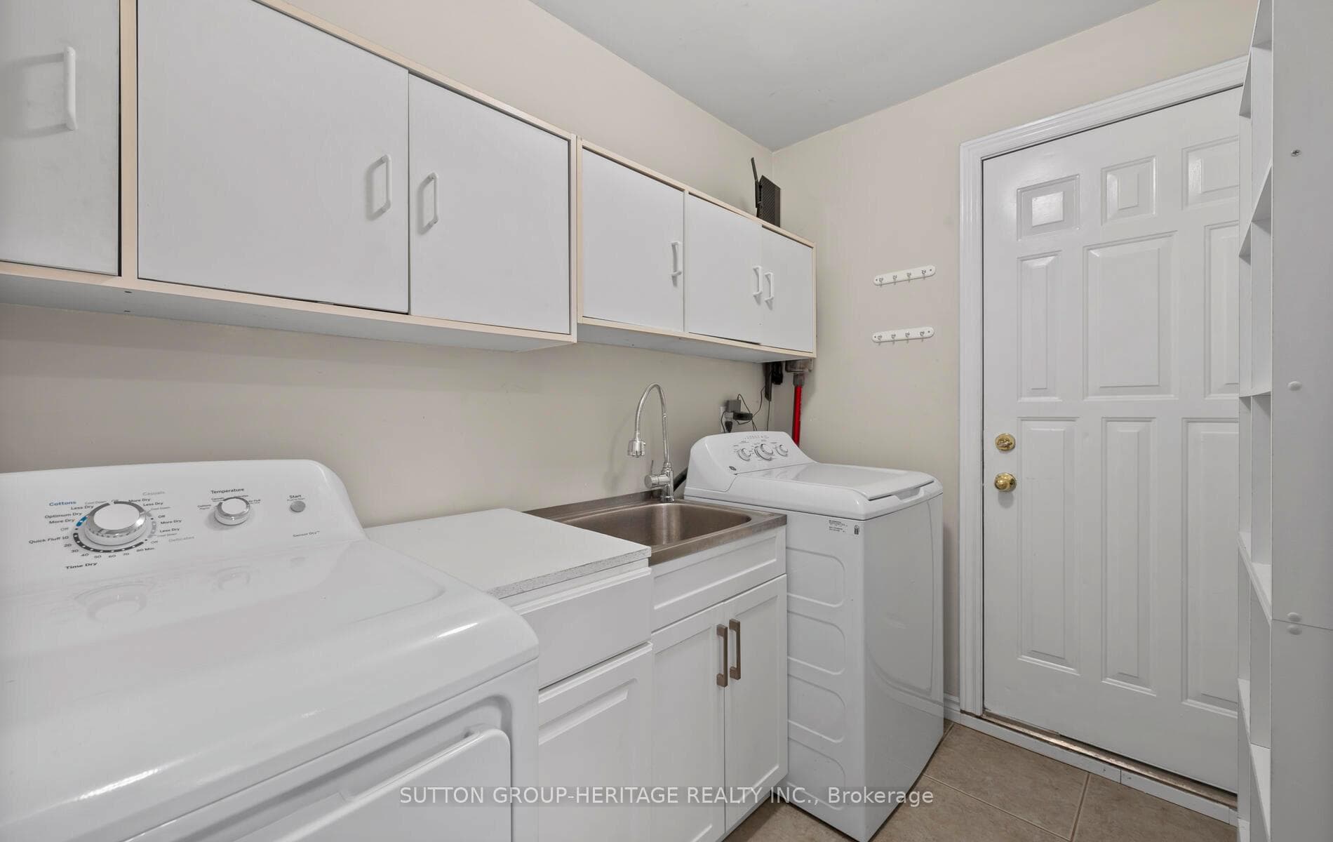 51 Howes Street photo 14
