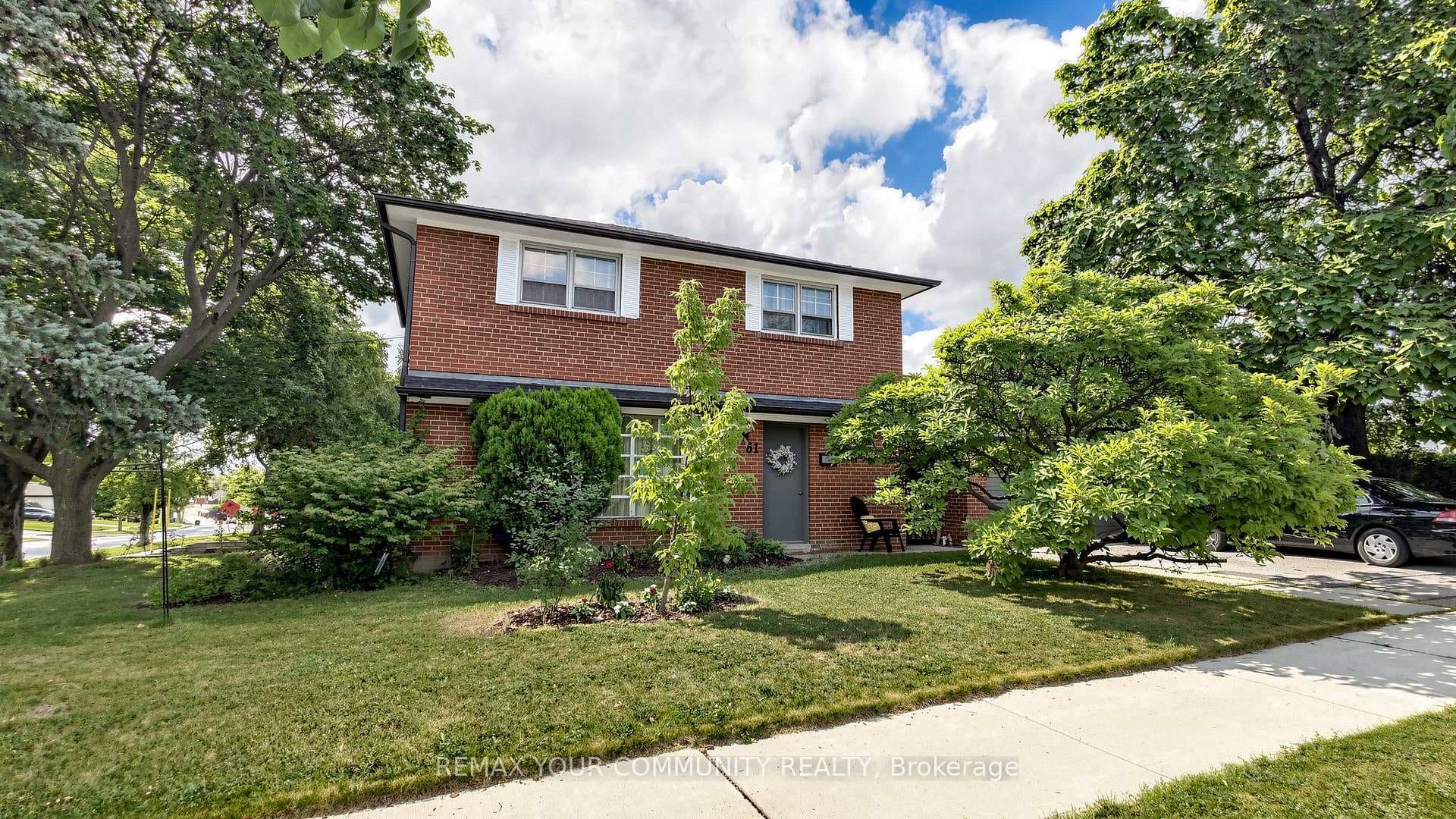 61 Norfield Crescent photo 1