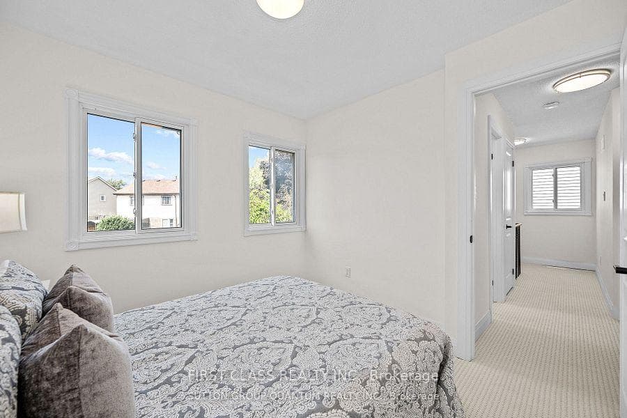 1144 Jamesway Boulevard photo 13