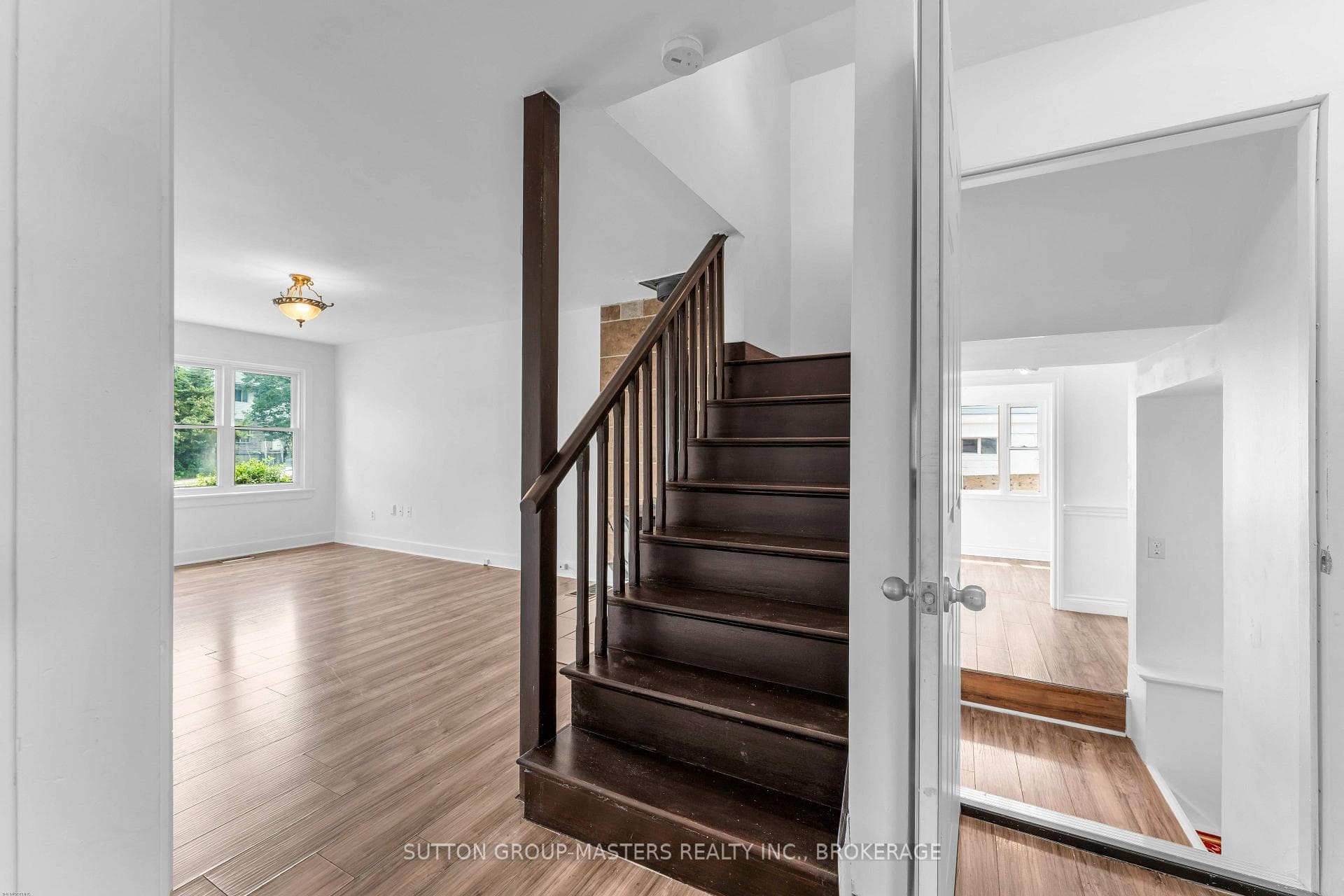 1062 Montreal Street photo 6