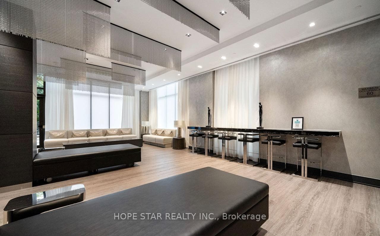 609 Avenue Road Unit 1403 photo 32