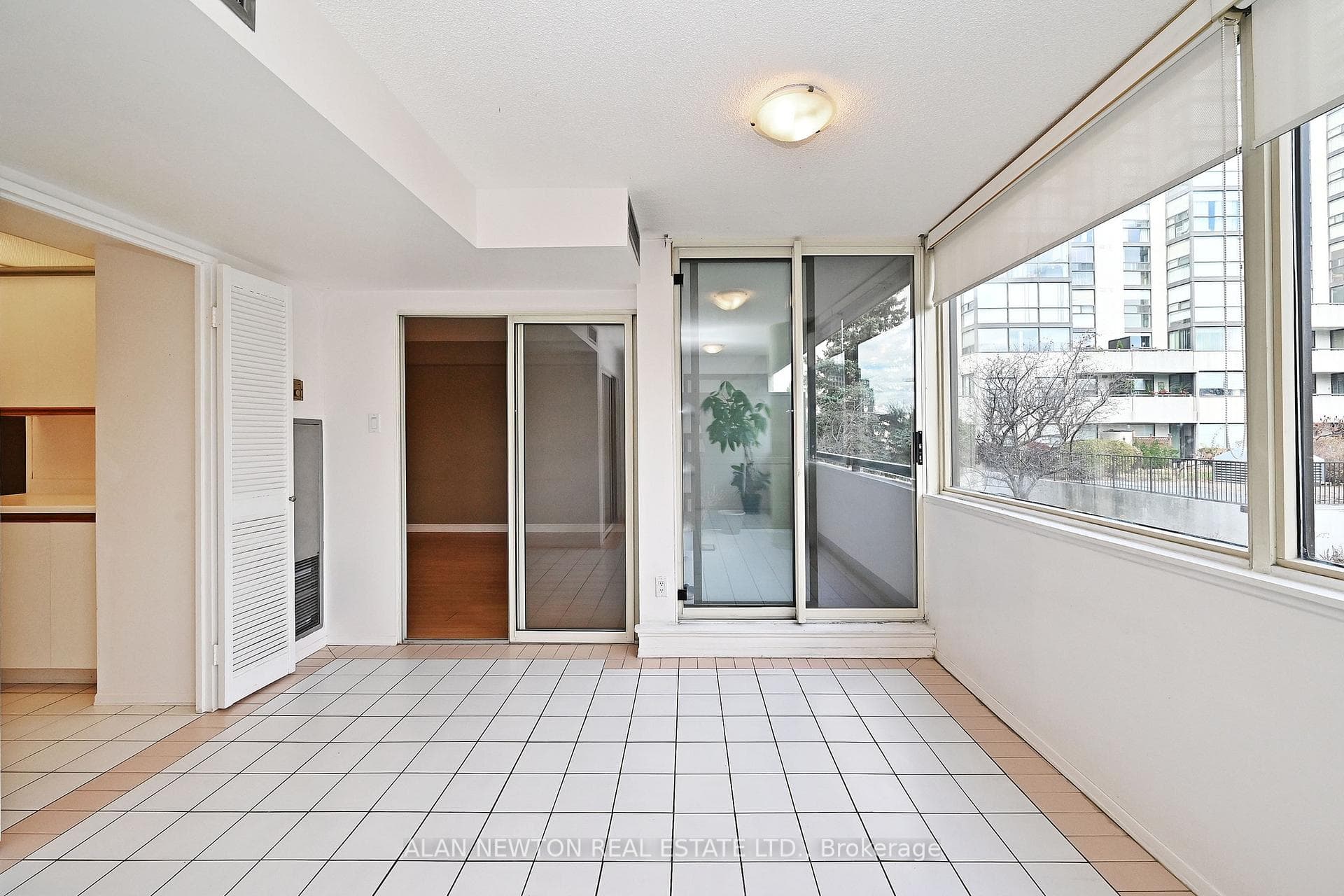 30 Harding Boulevard Unit 315 photo 30