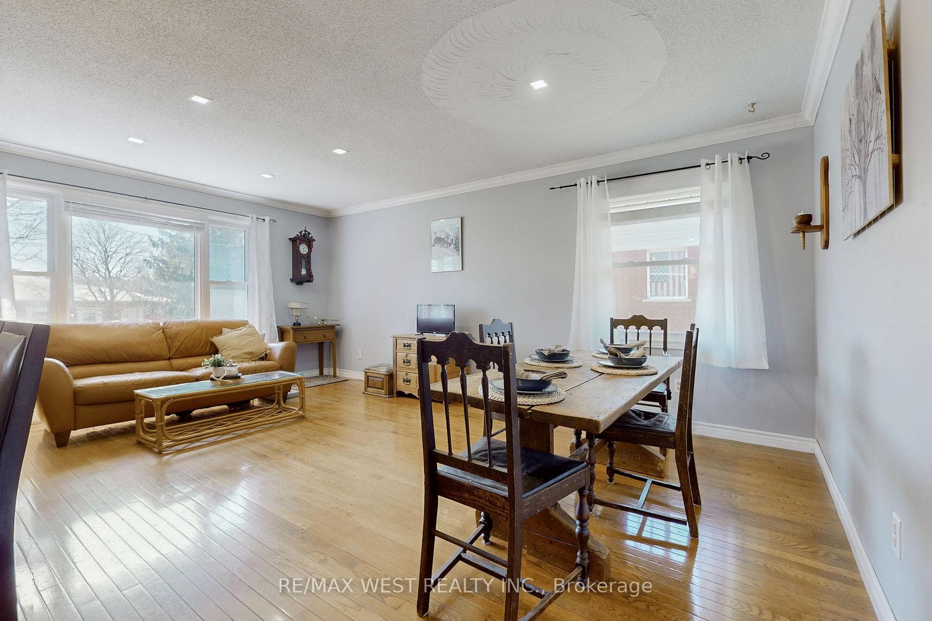 162 Colborne Street photo 6