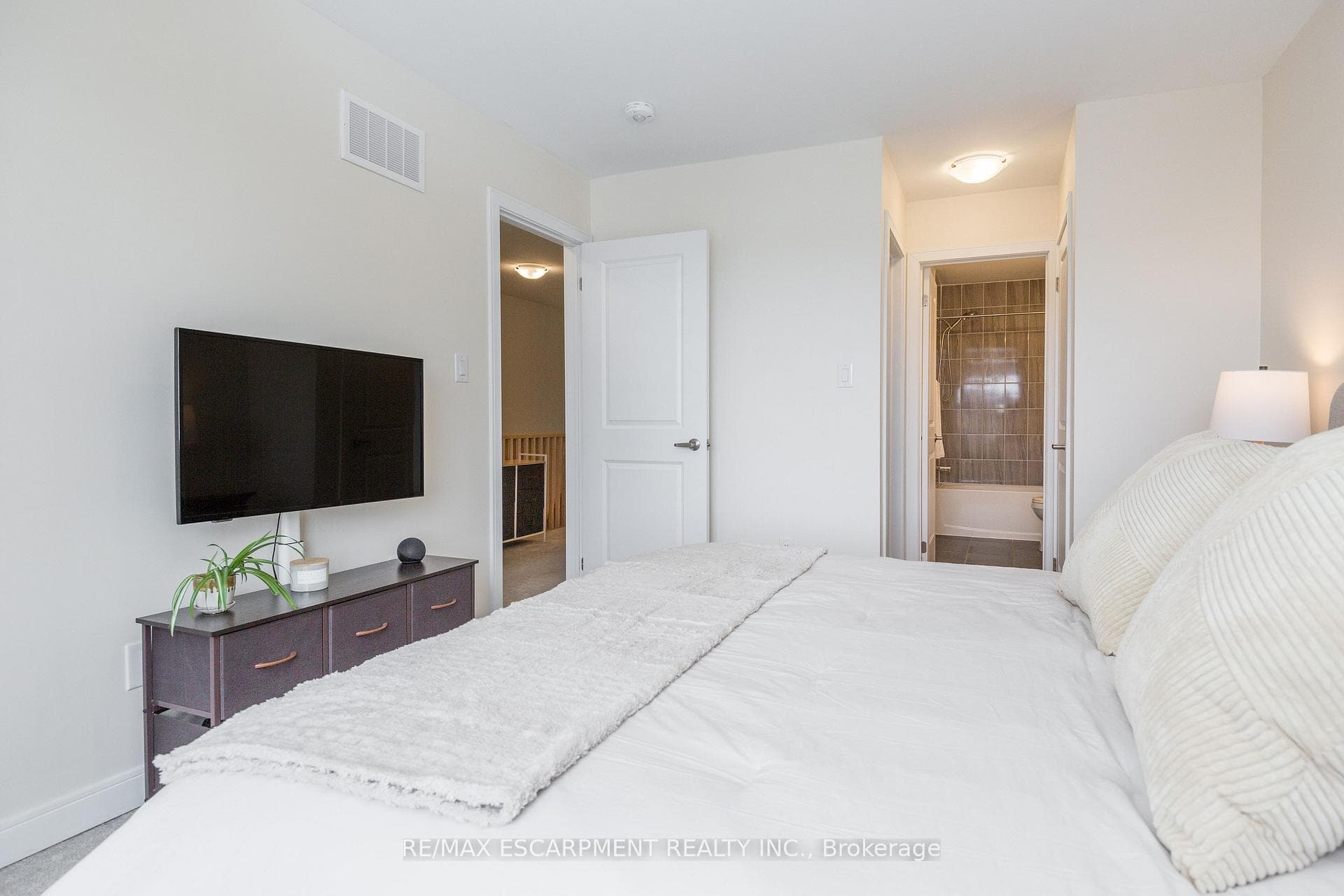 33 Red Maple Lane photo 26