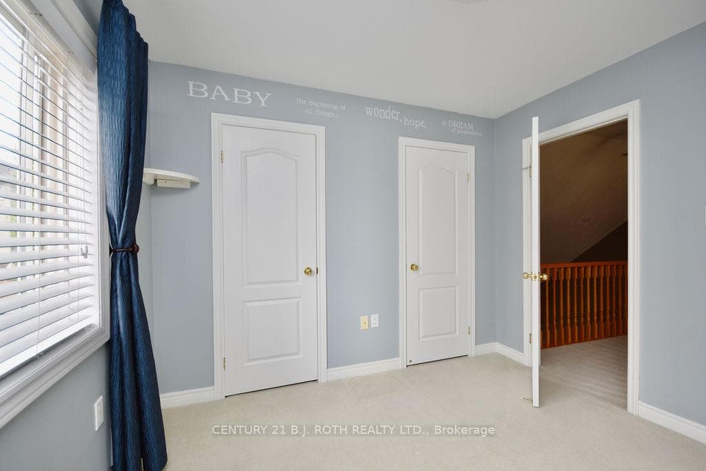74 Gardiner Drive photo 26