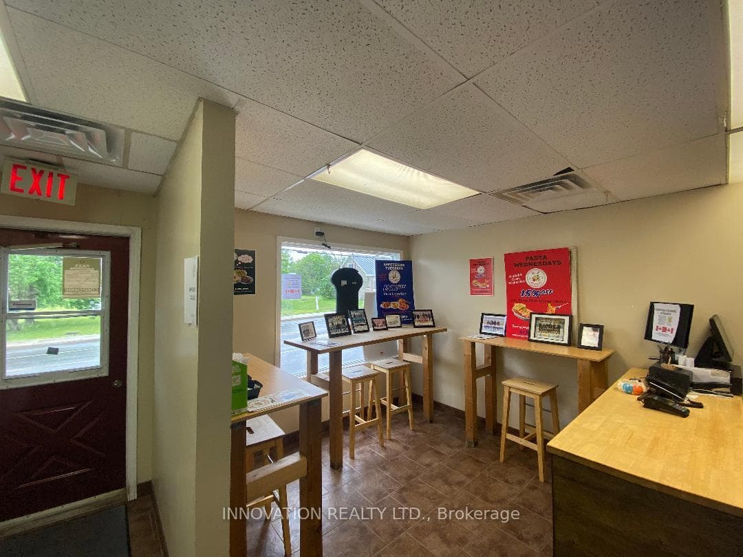 1592 Landry Street photo 10