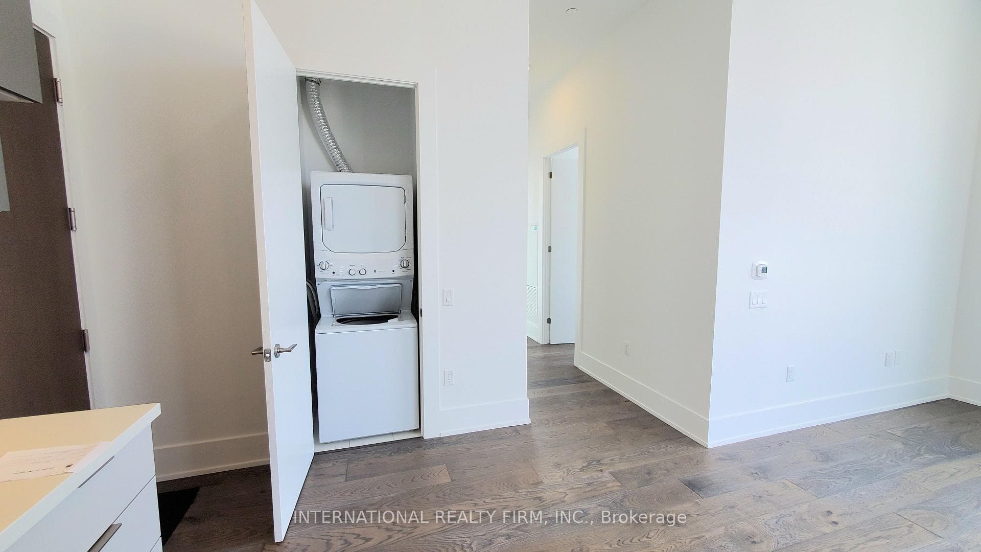 39 Roehampton Avenue Unit 4605 photo 29