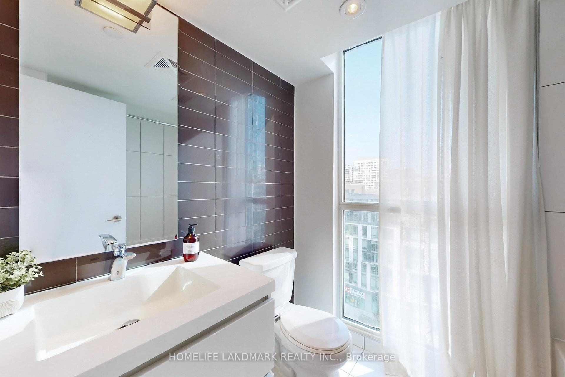 85 Queens Wharf Road Unit 1012 photo 25