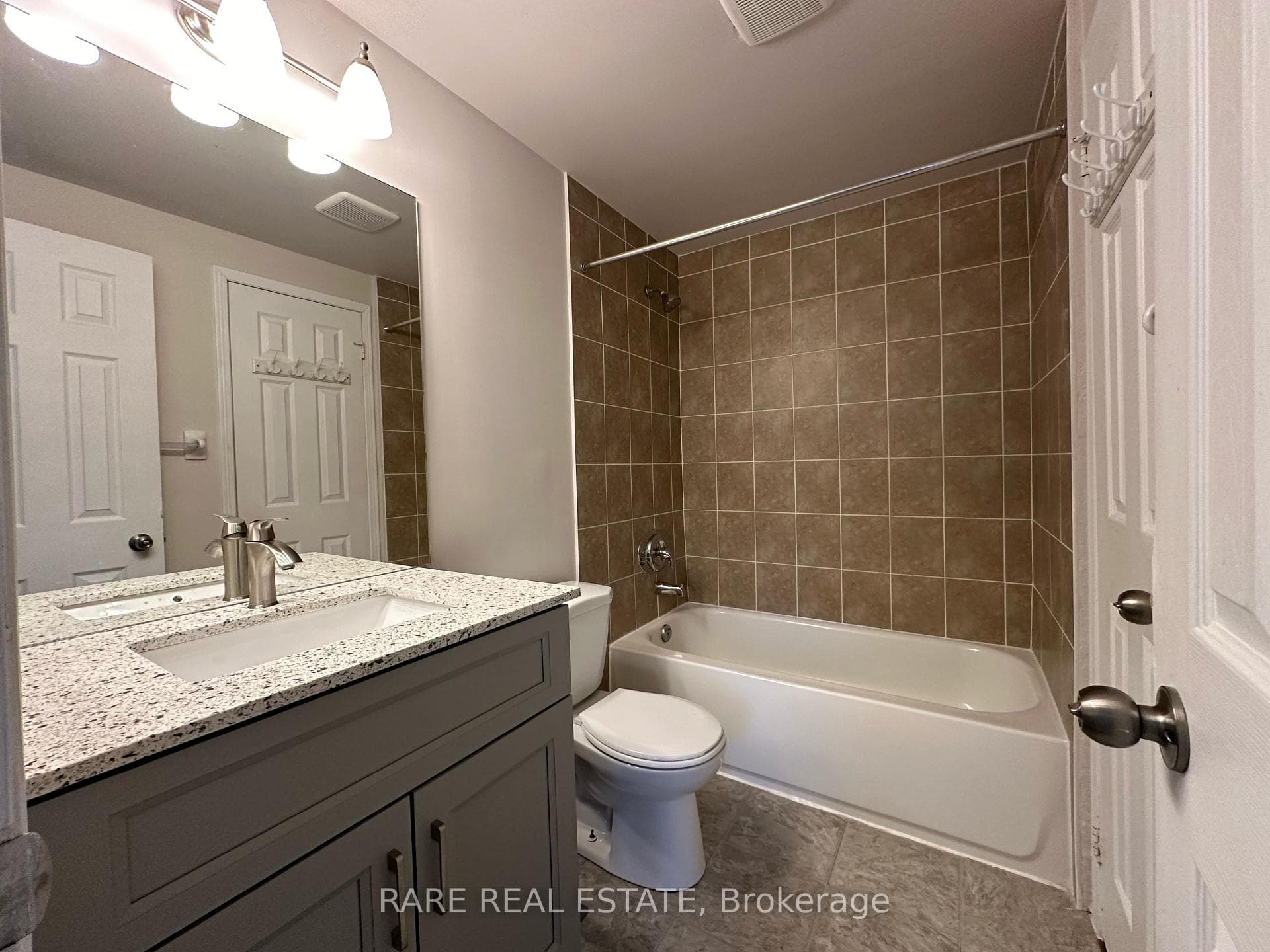 253 Dunsmore Lane photo 14
