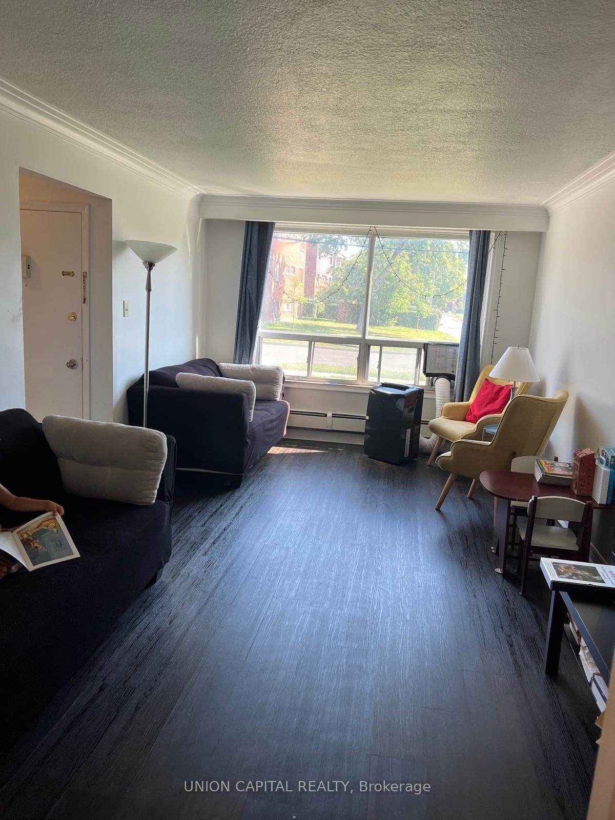 100 Rajah Street Unit 2 photo 2