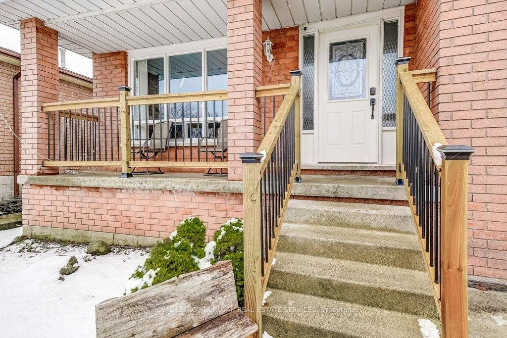 448 Rexford Drive photo 3